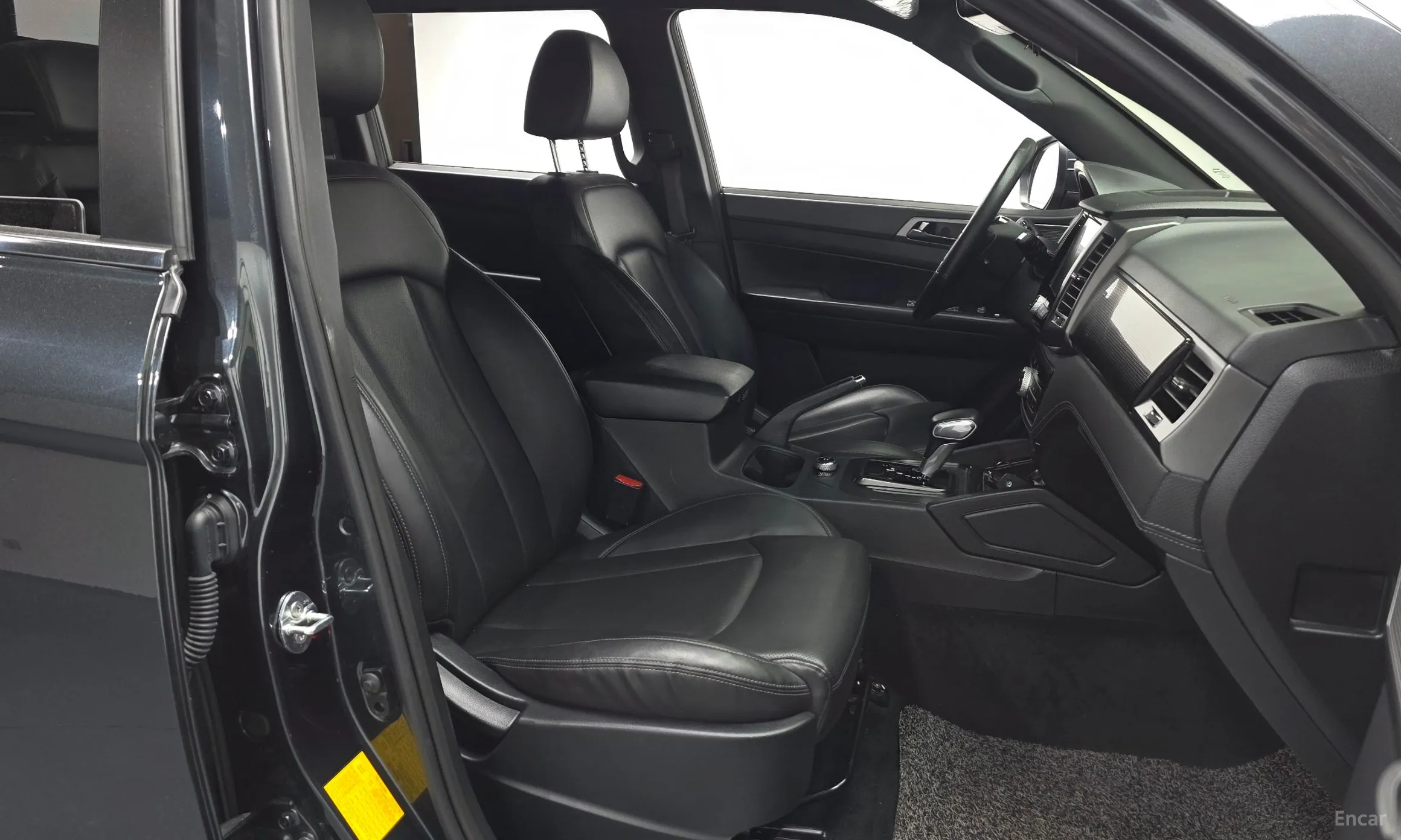 KG Mobility (SsangYong) Rexton Sports Khan превью 12