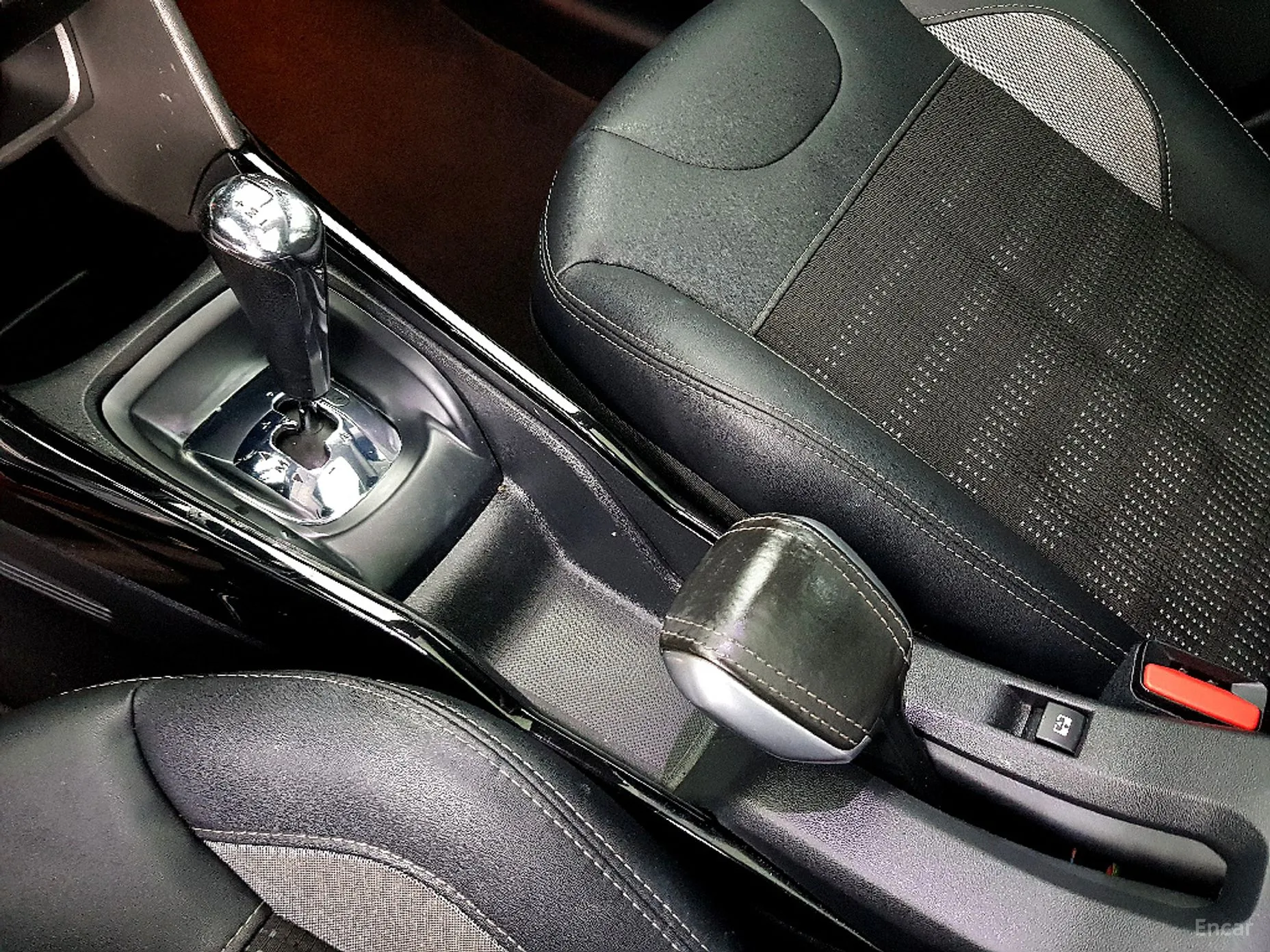 Peugeot 2008. превью 13