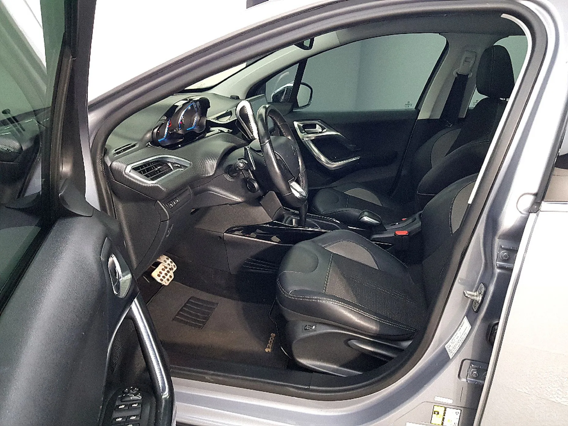 Peugeot 2008. превью 8