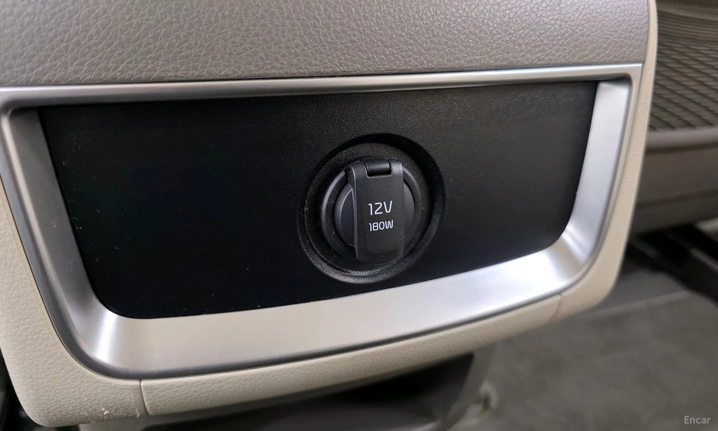 Kia Carnival Gen 4 превью 19