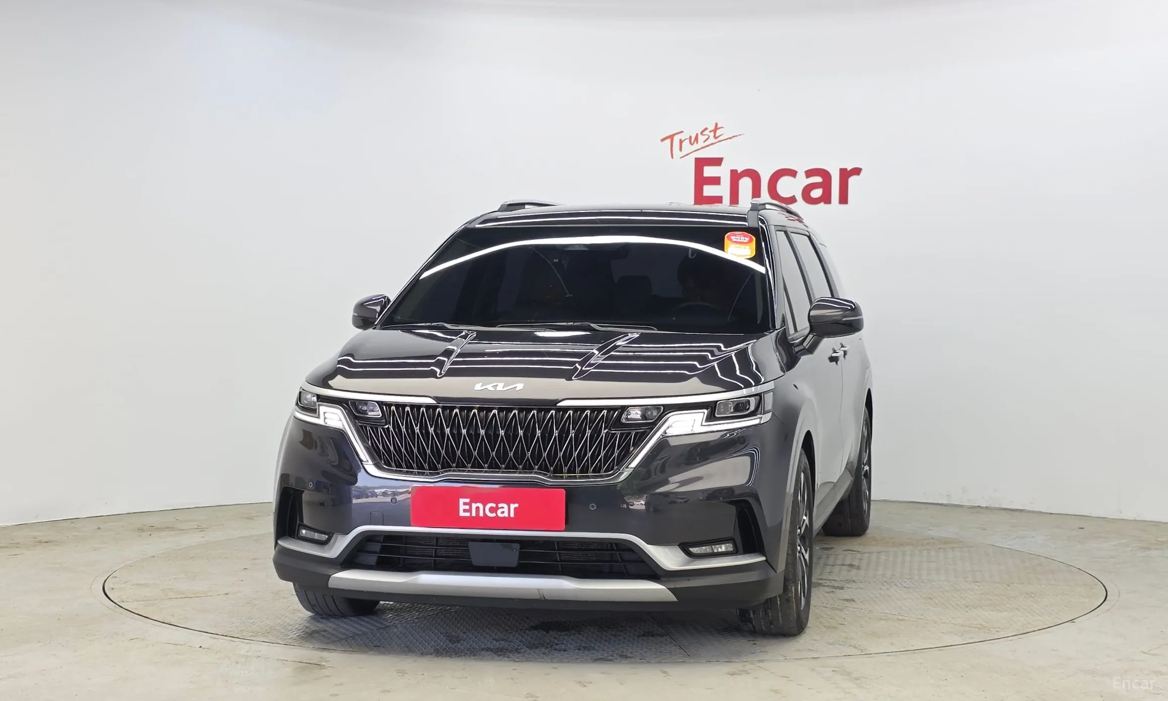 Kia Carnival Gen 4 превью 3
