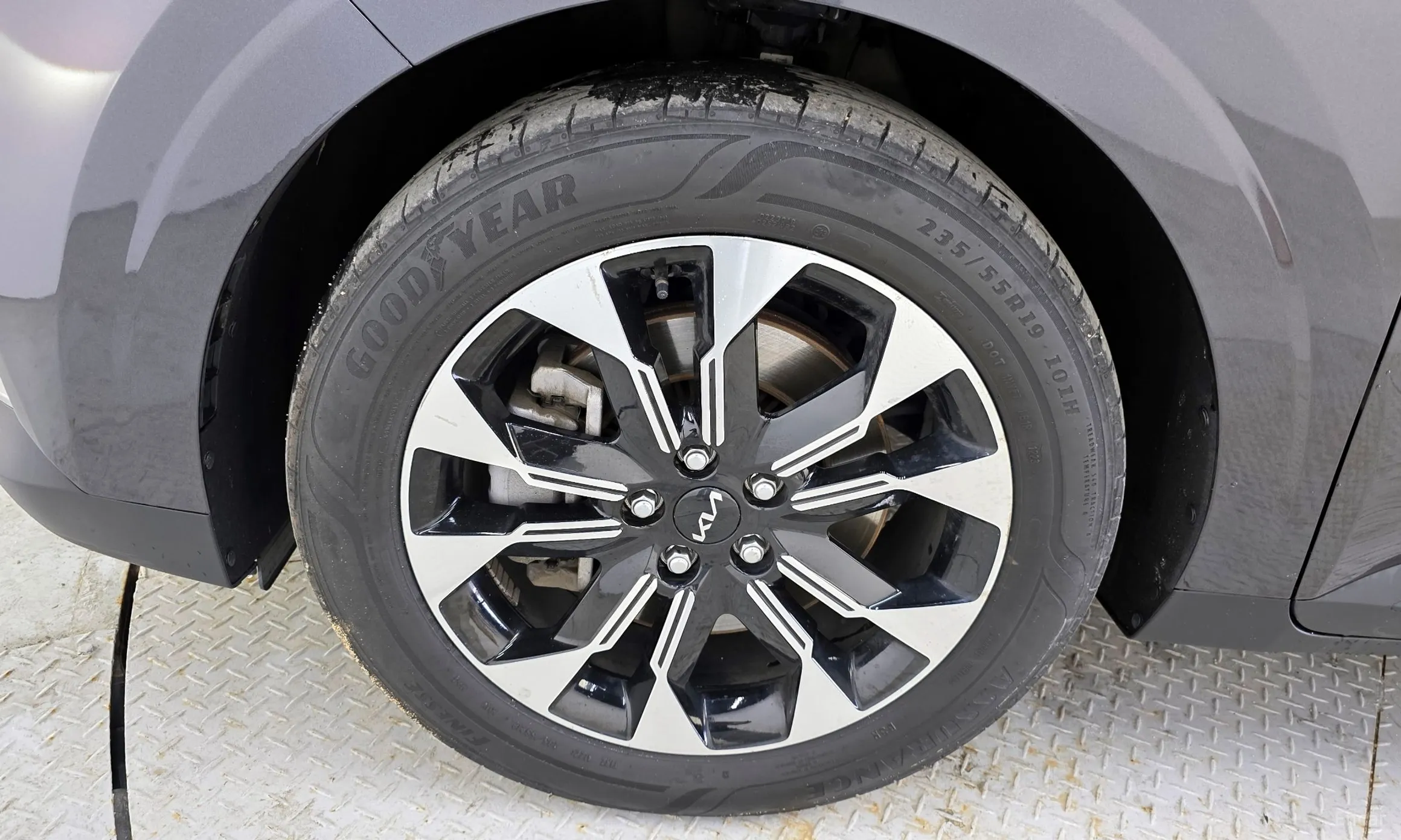 Kia Carnival Gen 4 превью 5