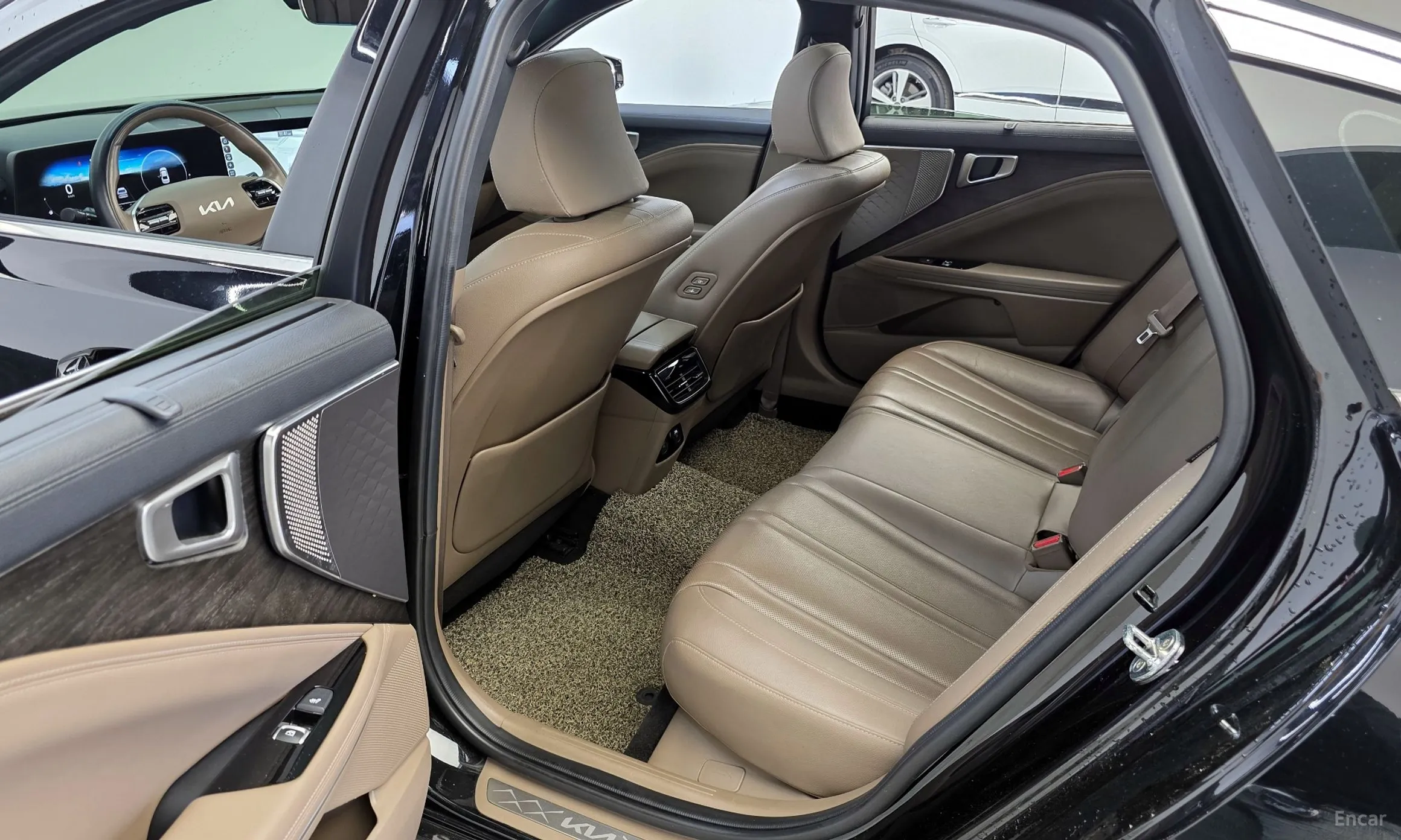 Kia K8 превью 11