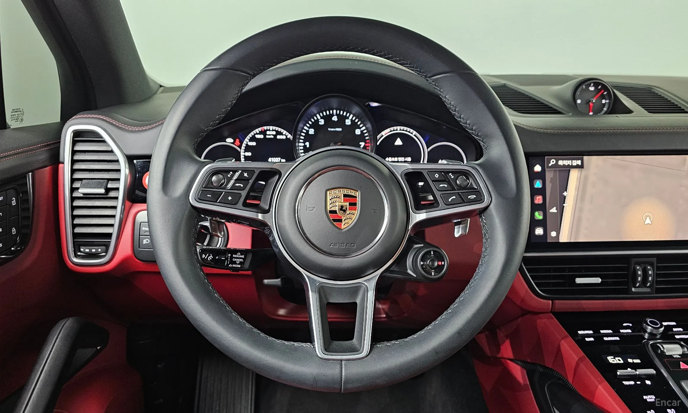 Porsche Cayenne (PO536) превью 14