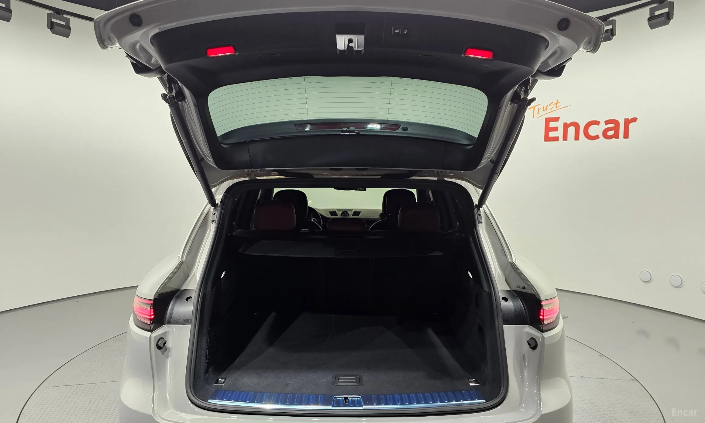 Porsche Cayenne (PO536) превью 18