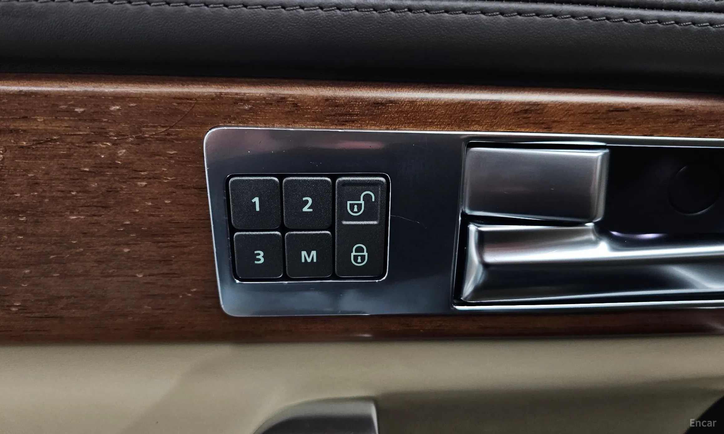 Land Rover Discovery 4 превью 18