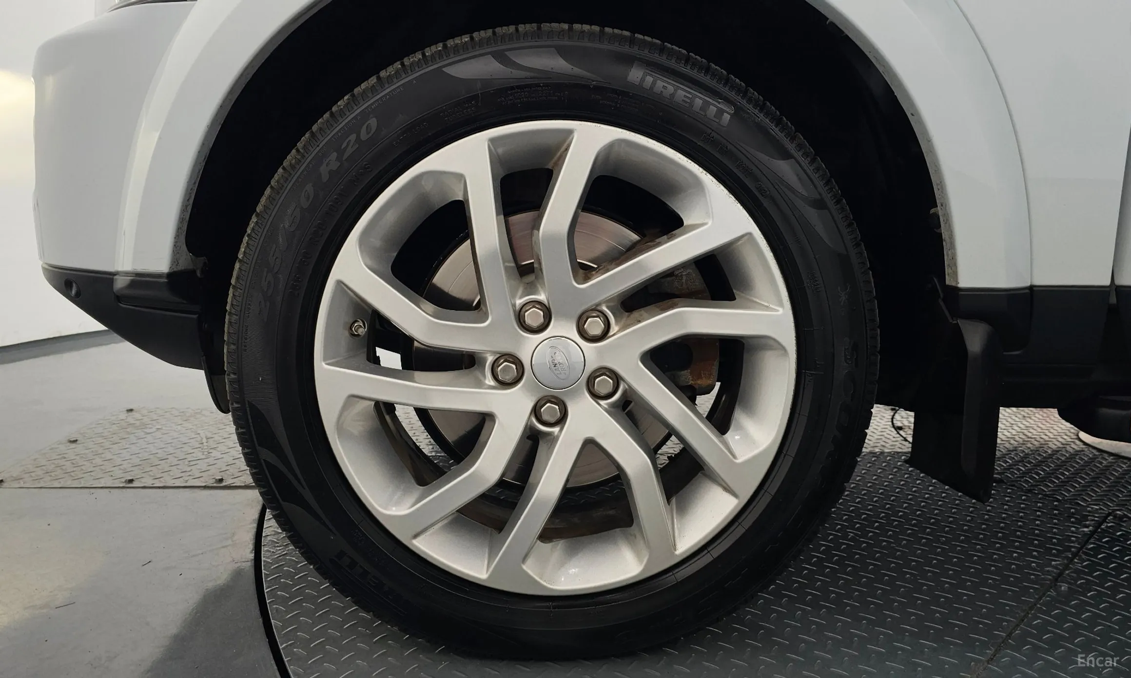 Land Rover Discovery 4 превью 5