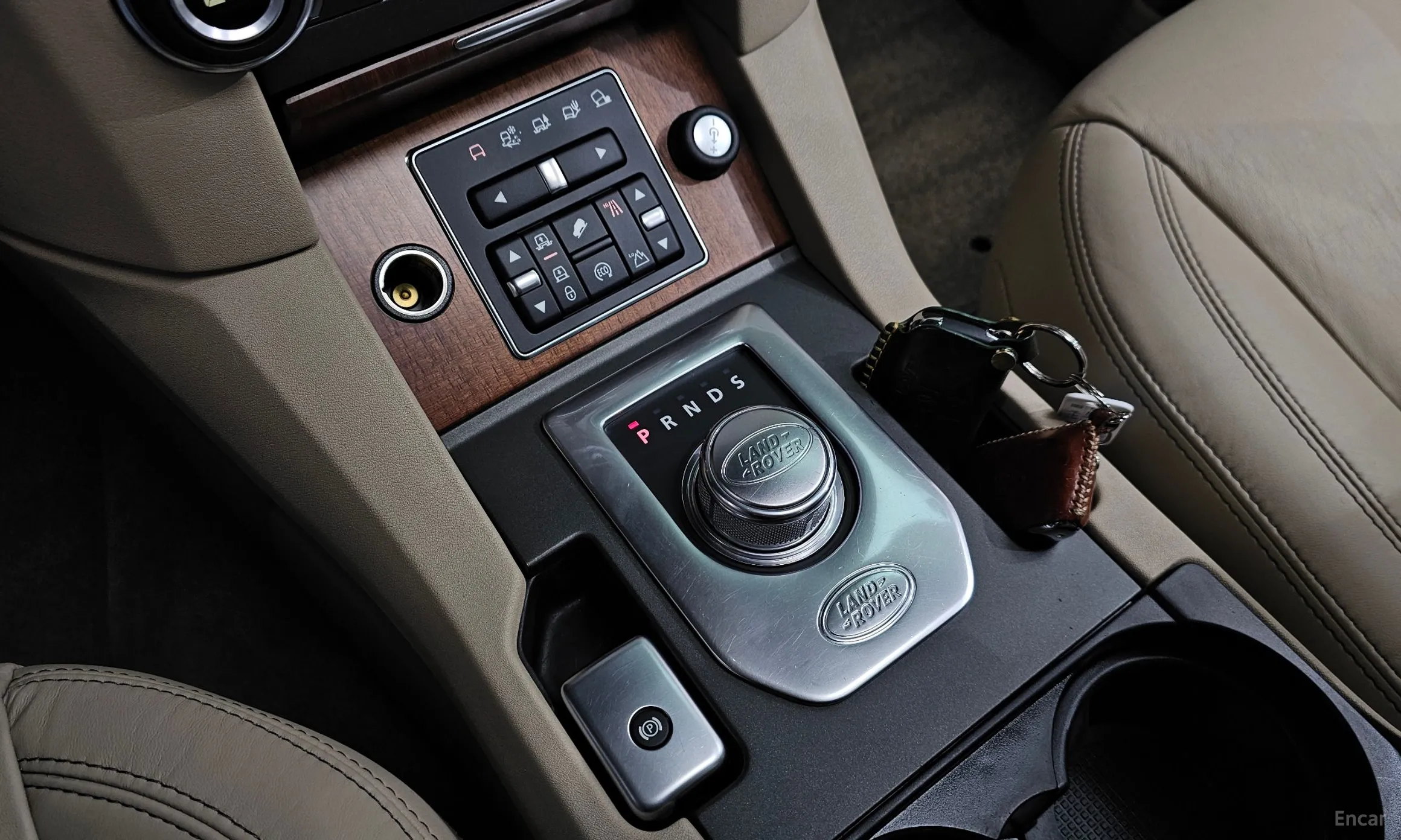 Land Rover Discovery 4 превью 9