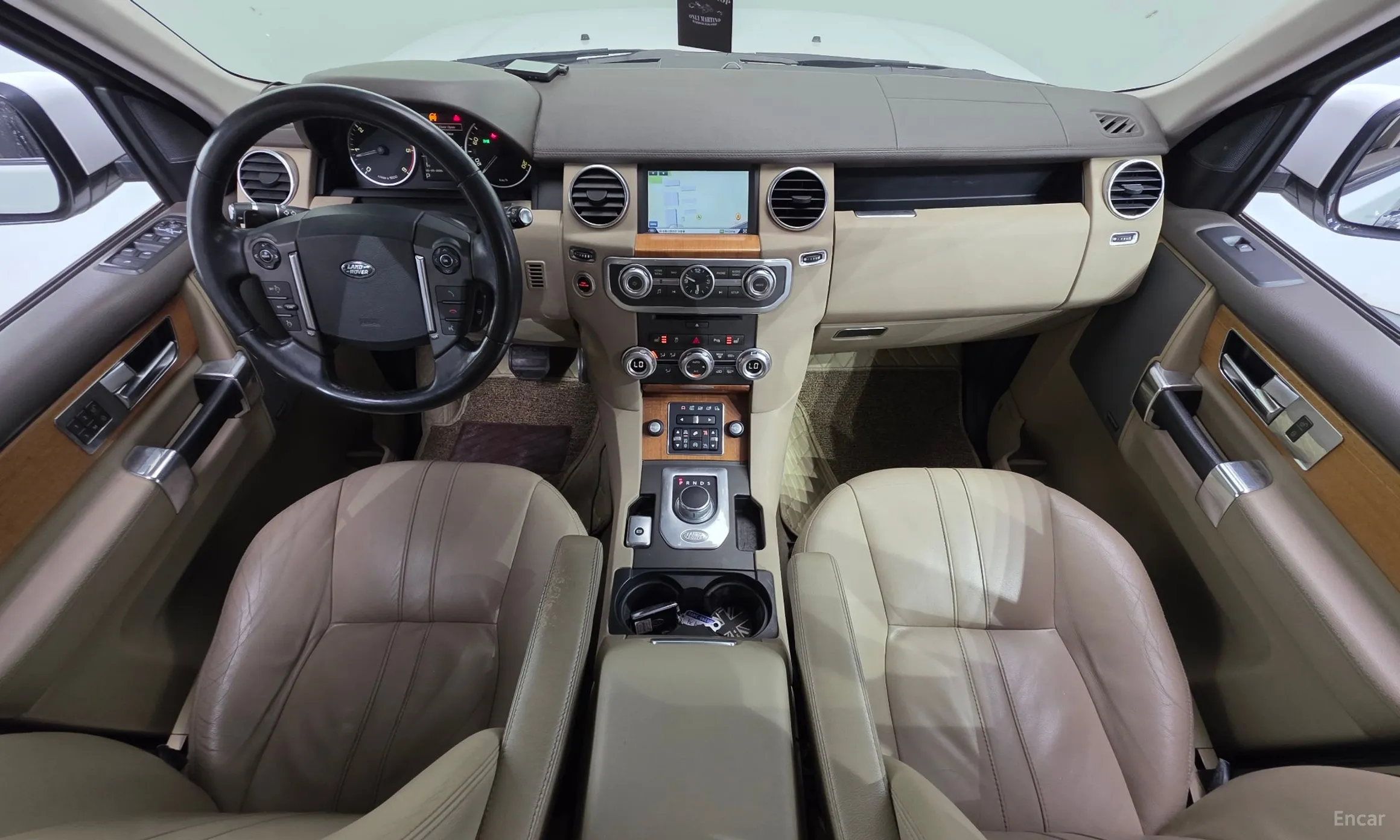 Land Rover Discovery 4 превью 7