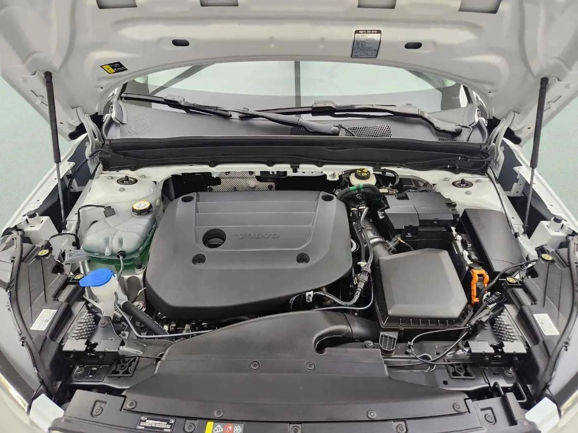 Volvo XC40 превью 13