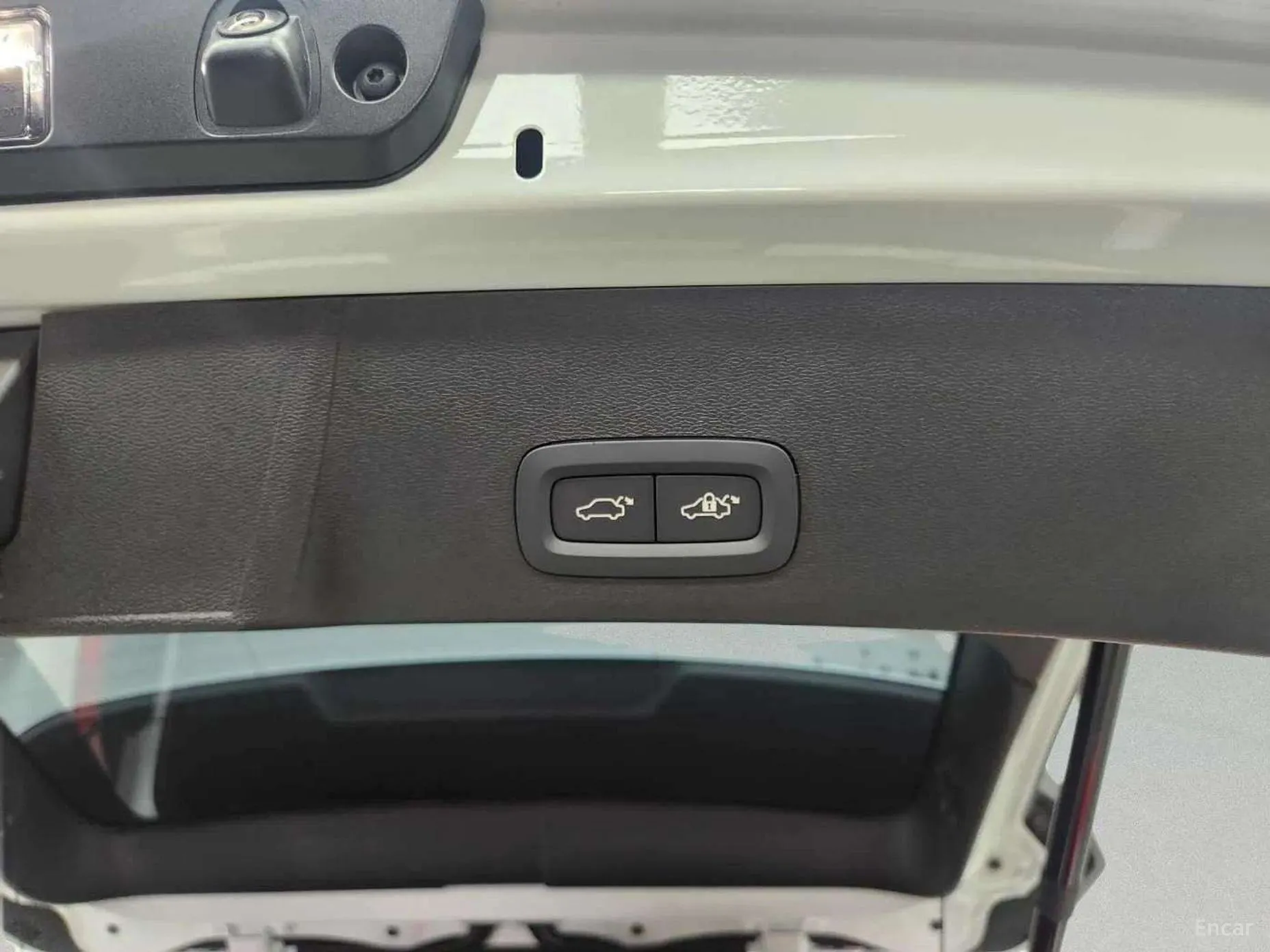 Volvo XC40 превью 20