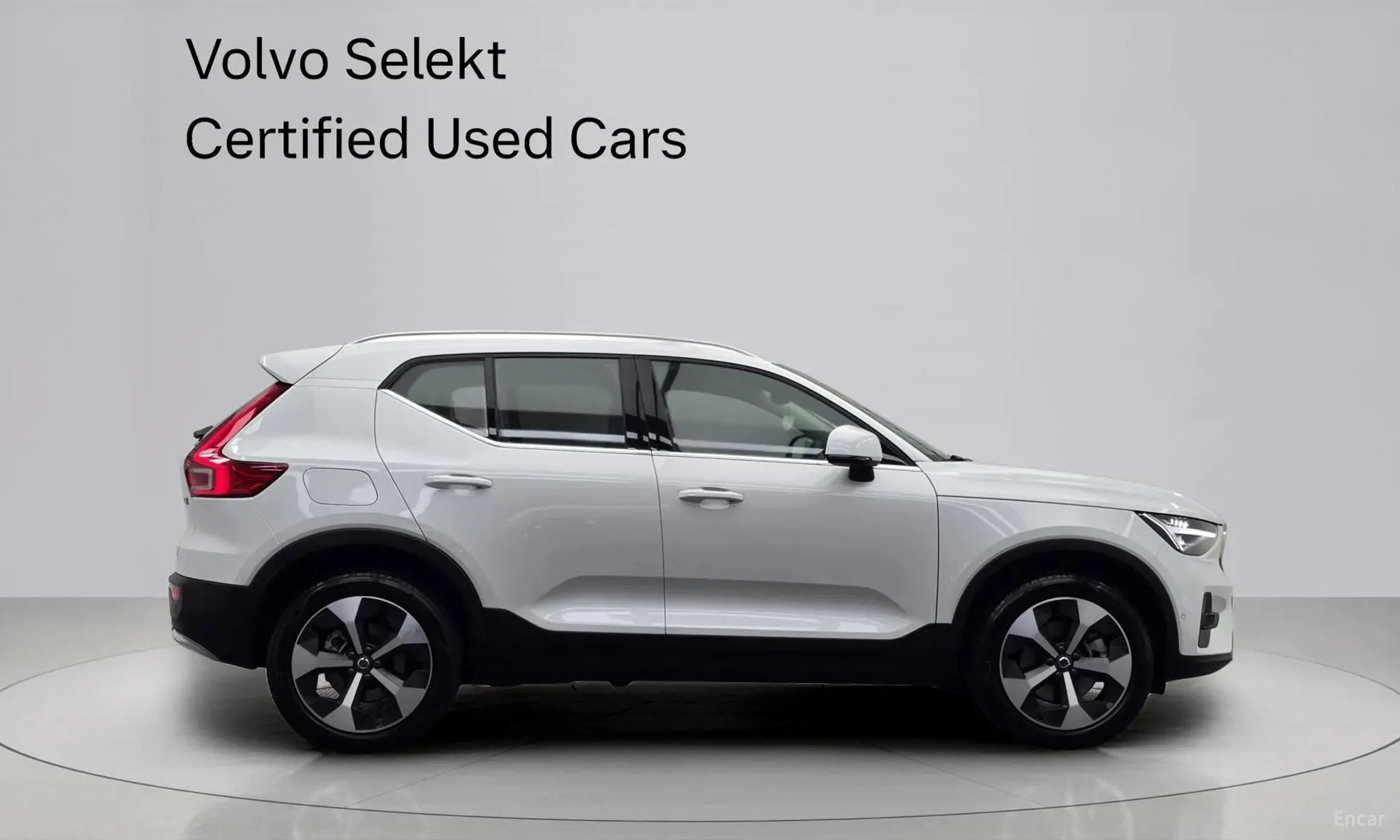 Volvo XC40 превью 3
