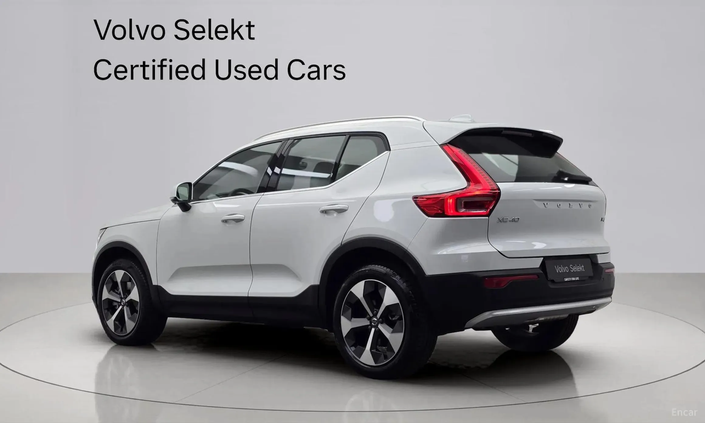Volvo XC40 превью 4