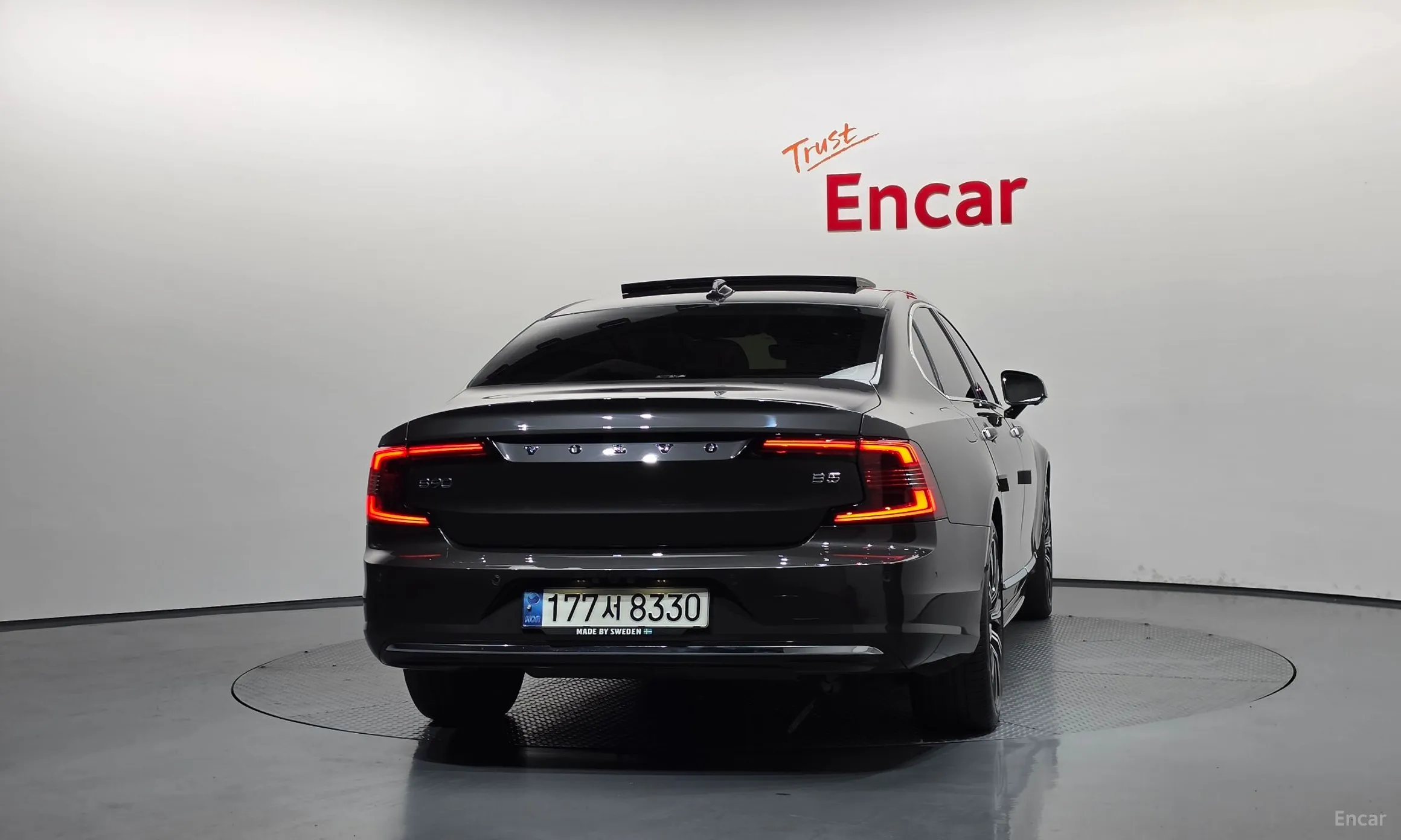 Volvo S90 превью 4