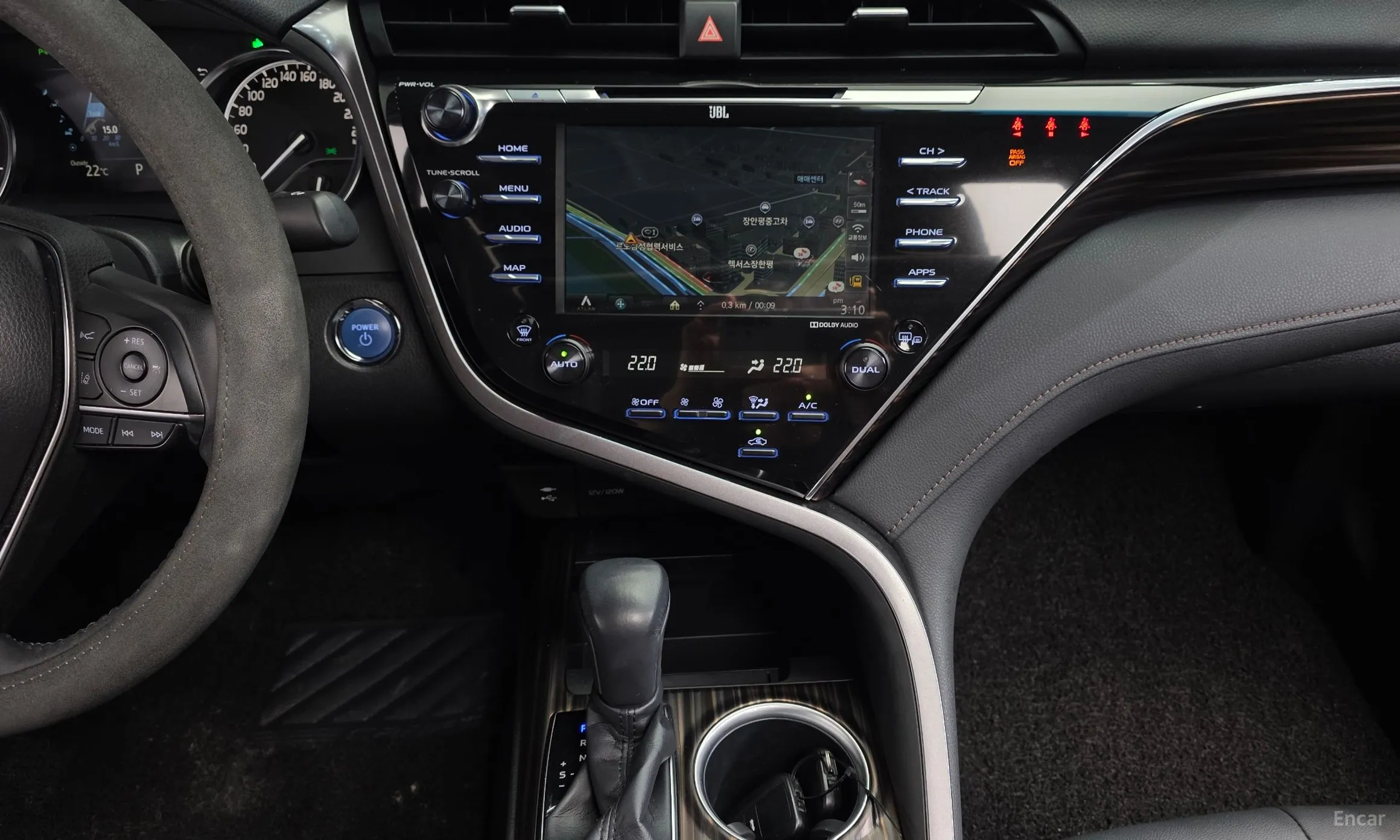 Toyota Camry (XV70) превью 15