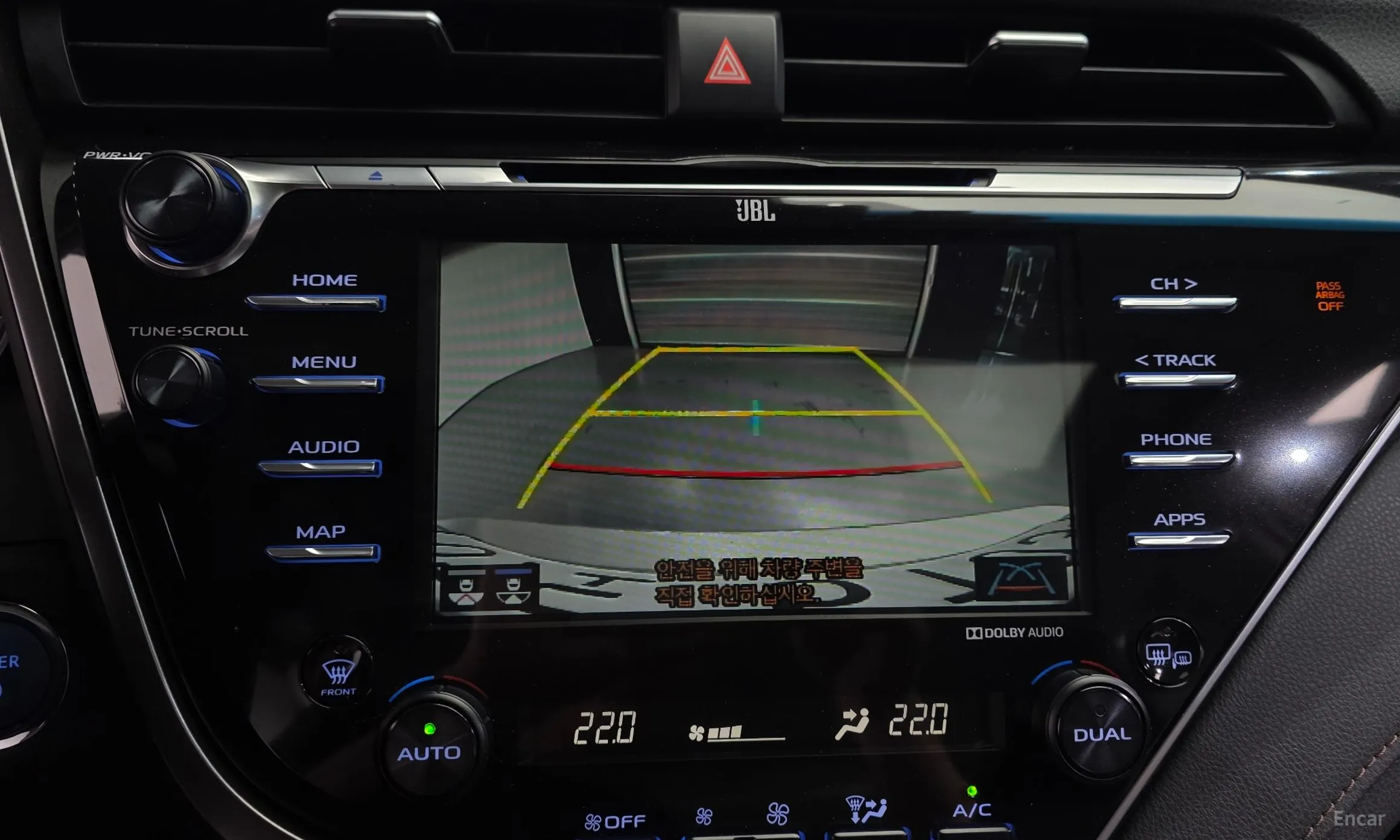 Toyota Camry (XV70) превью 16