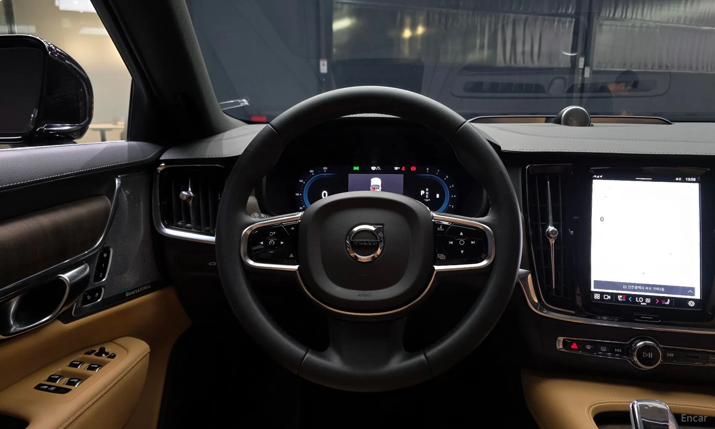 Volvo S90 превью 13