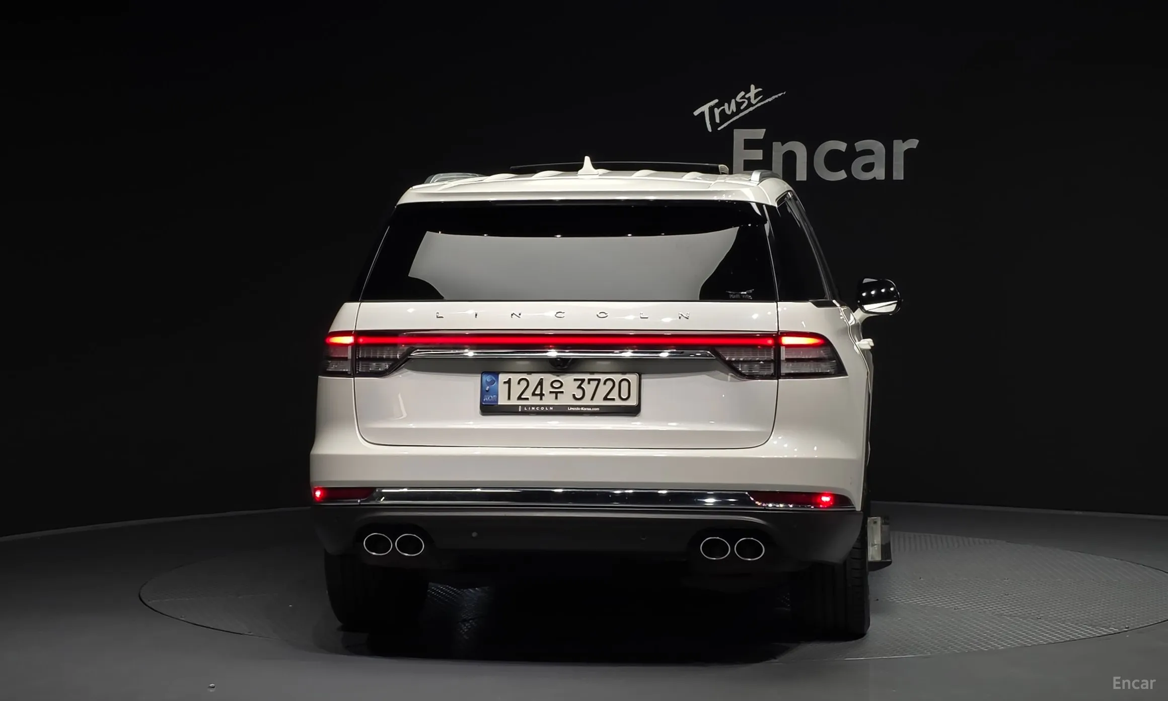 Lincoln Aviator 2nd Generation превью 4