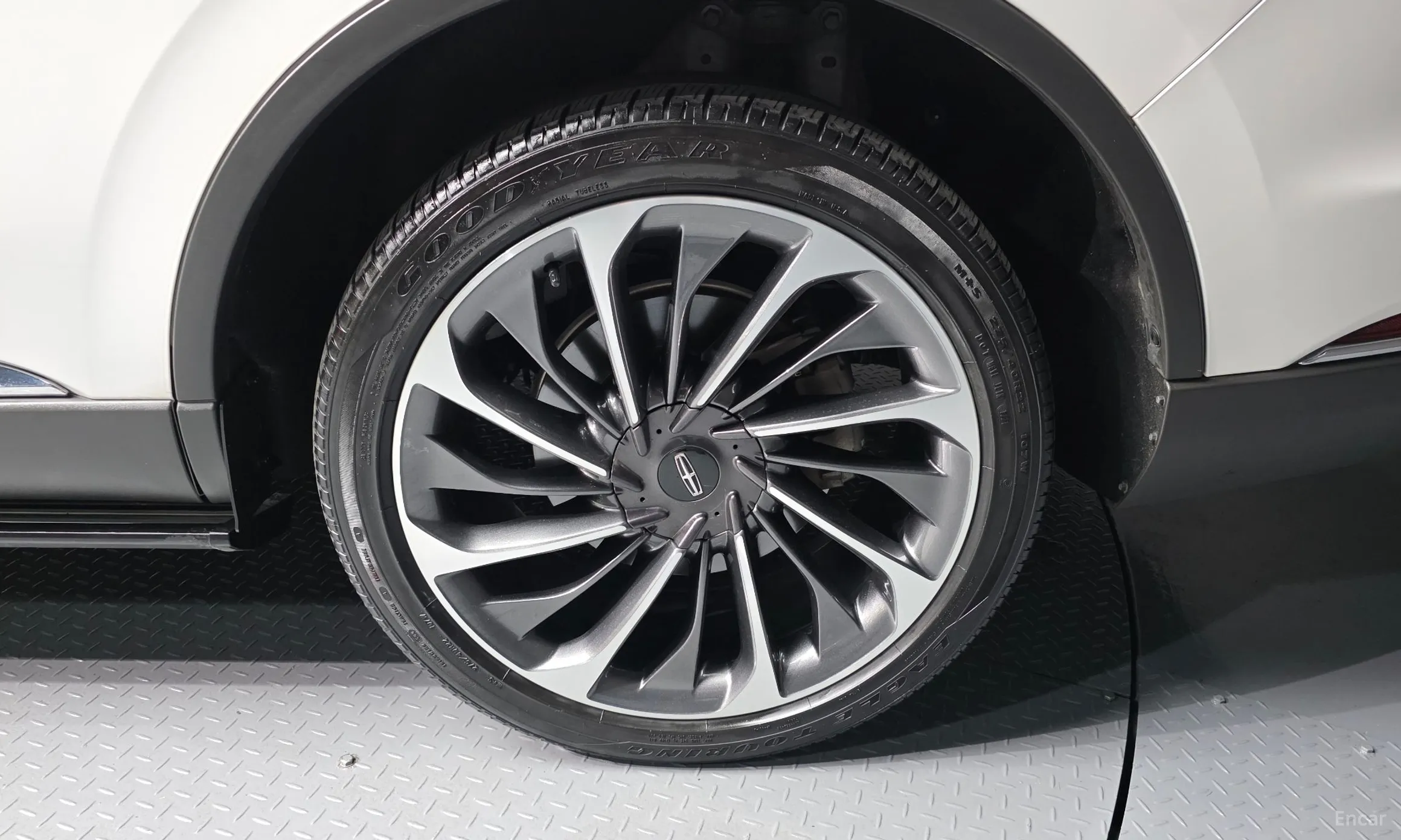 Lincoln Aviator 2nd Generation превью 5