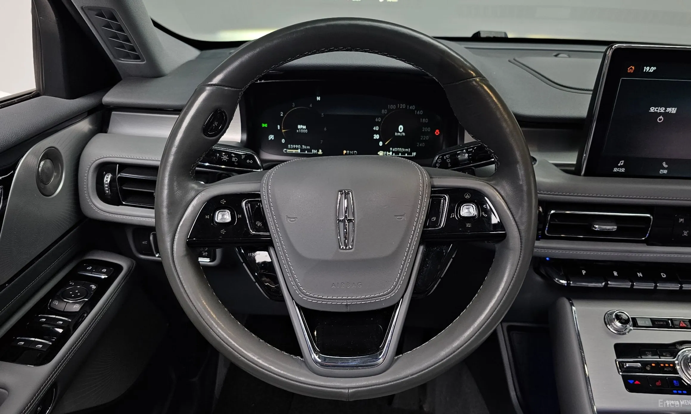 Lincoln Aviator 2nd Generation превью 12