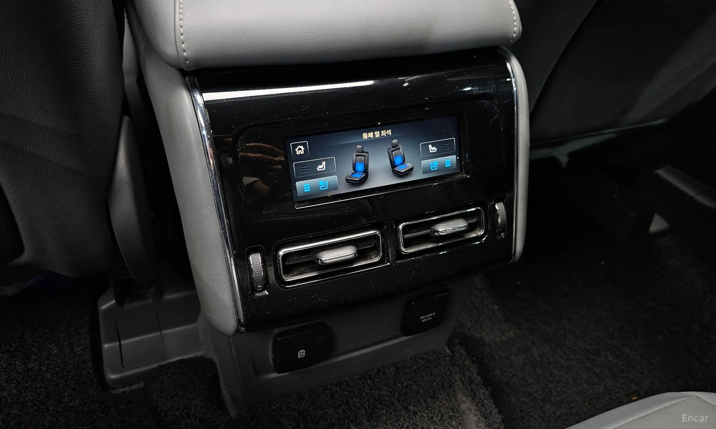 Lincoln Aviator 2nd Generation превью 19