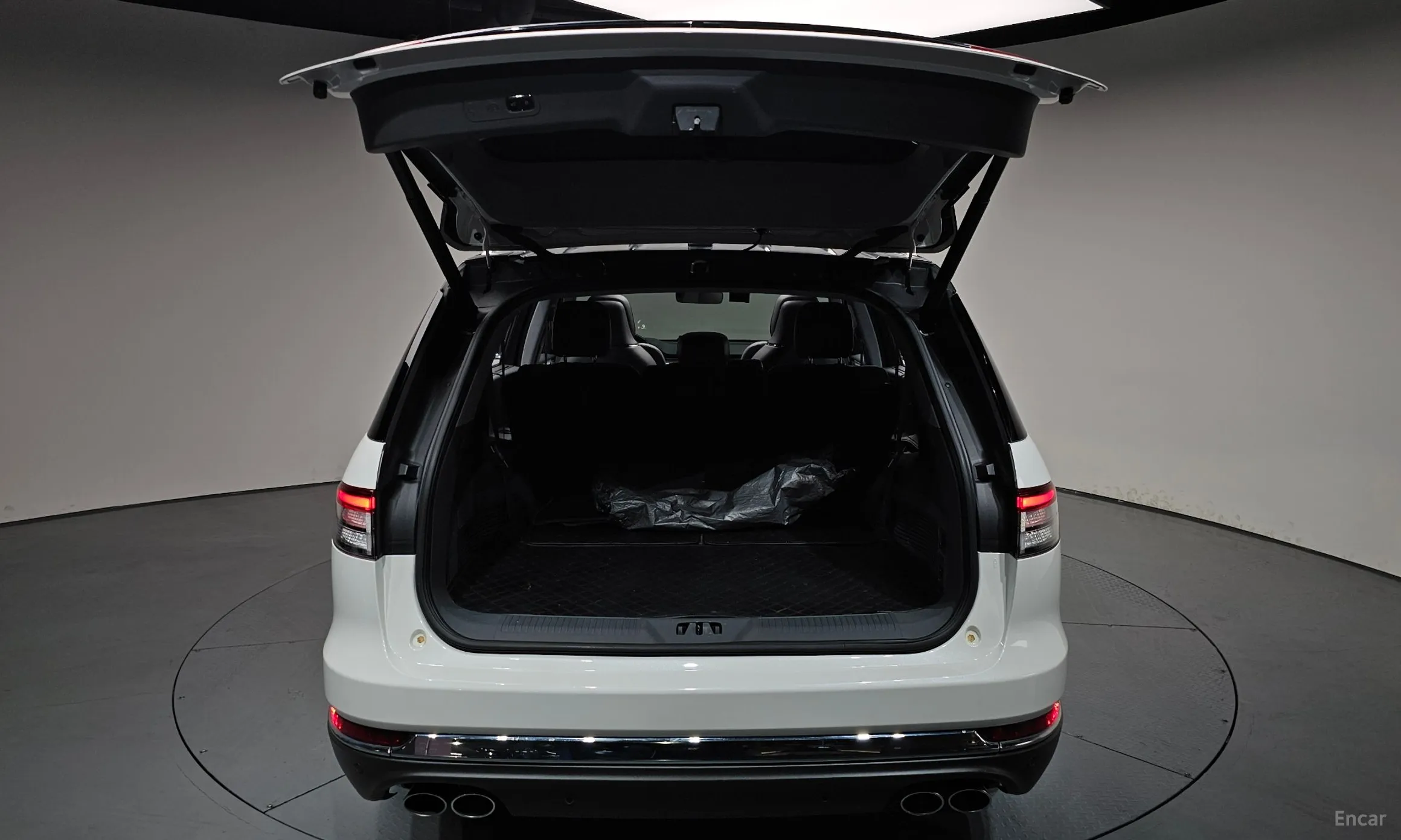 Lincoln Aviator 2nd Generation превью 20