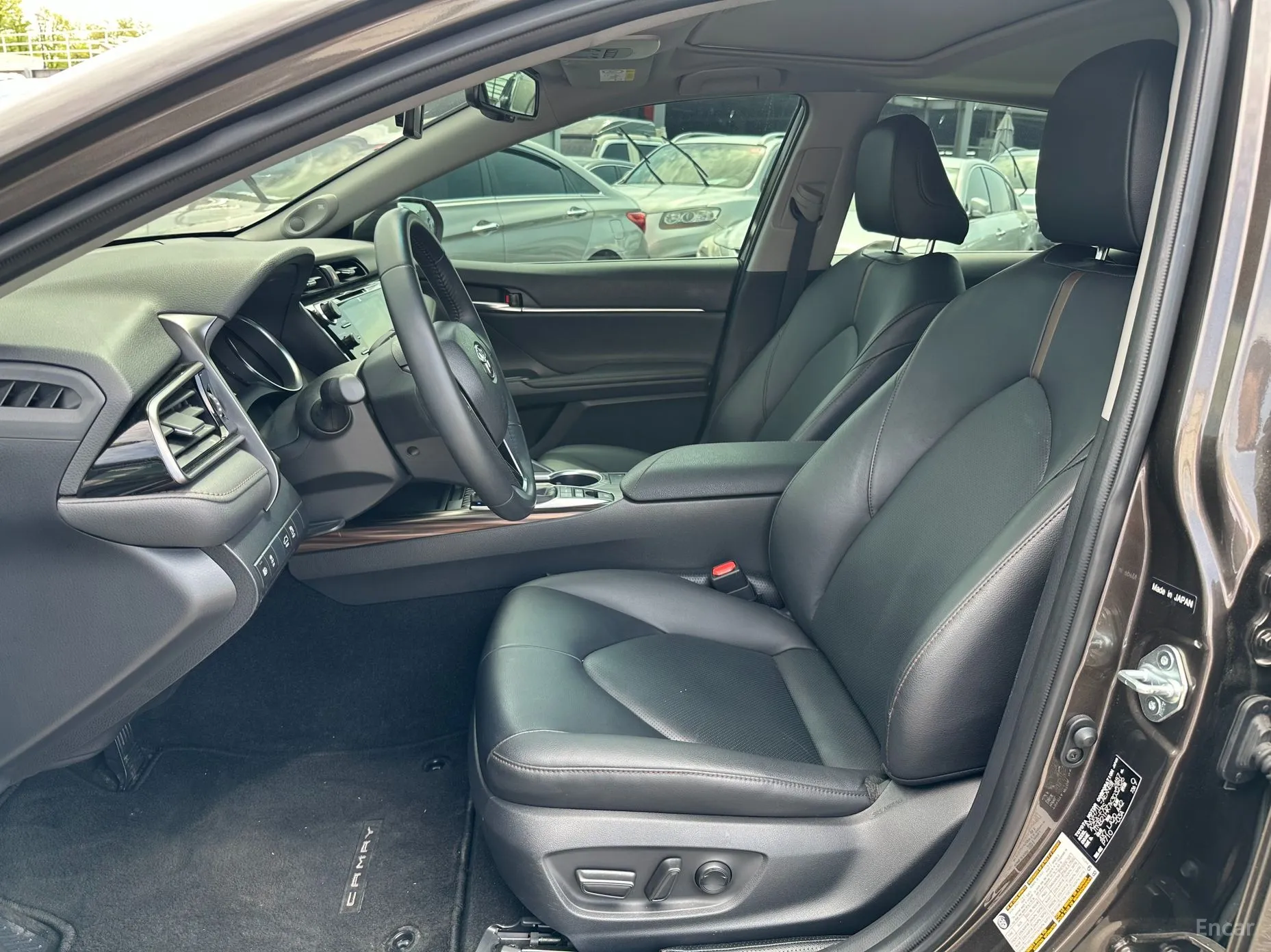 Toyota Camry (XV70) превью 10