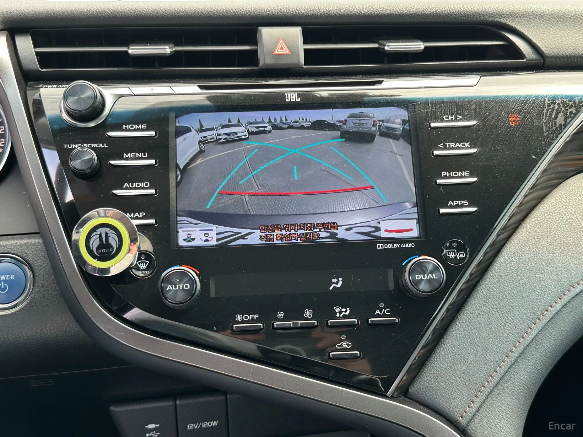 Toyota Camry (XV70) превью 14