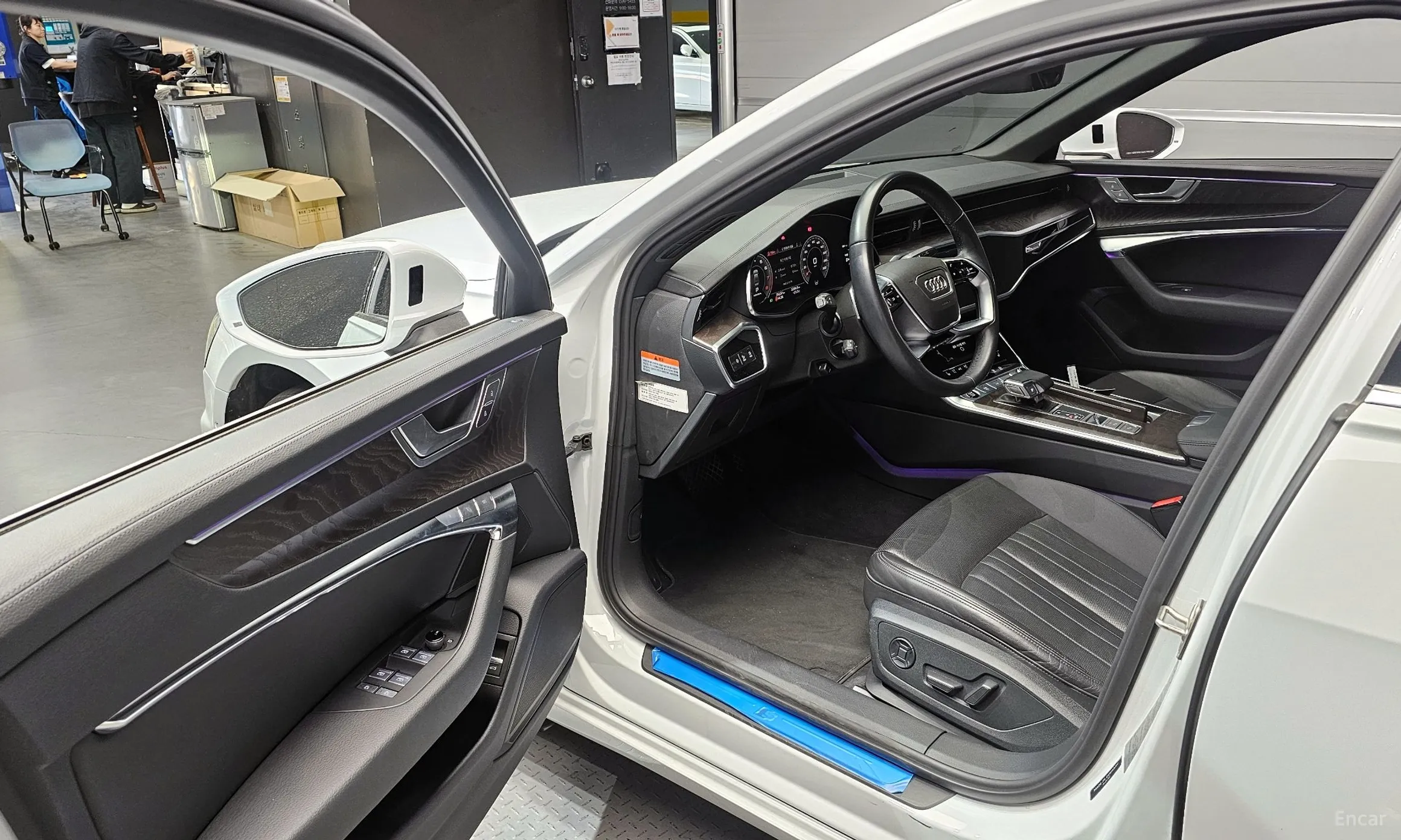 Audi A6 (C8) превью 10