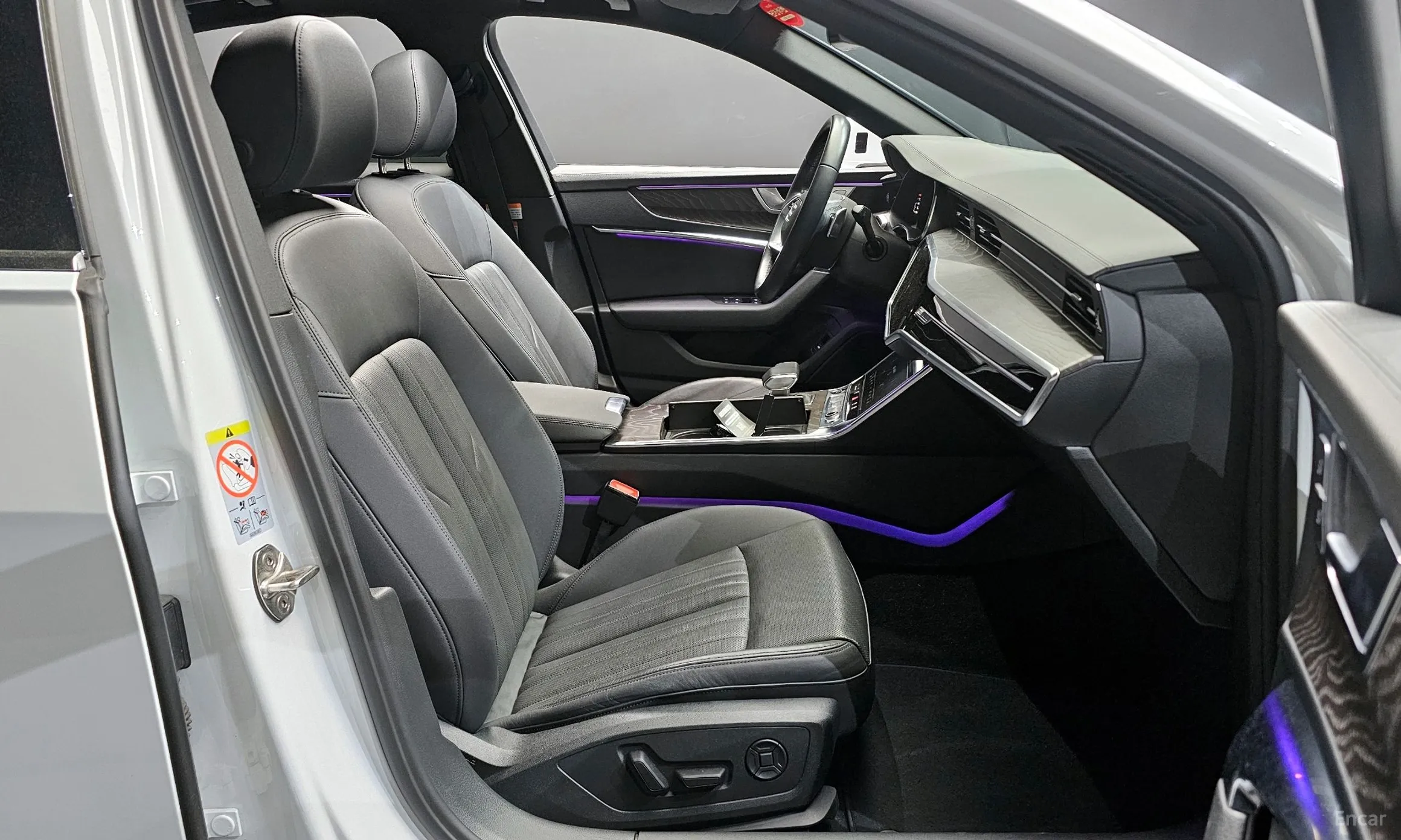 Audi A6 (C8) превью 11
