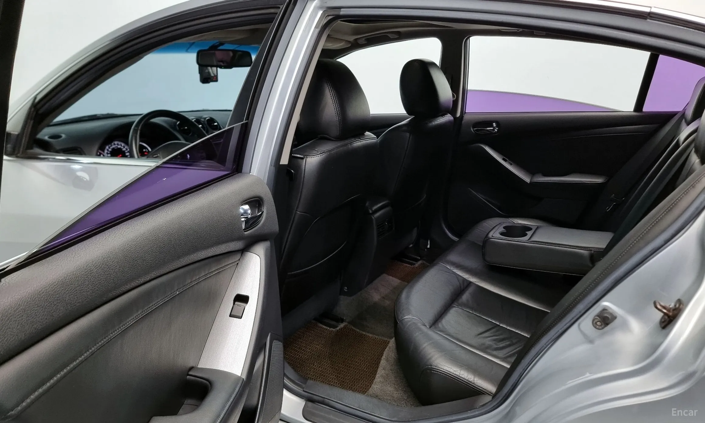 Nissan Altima превью 11