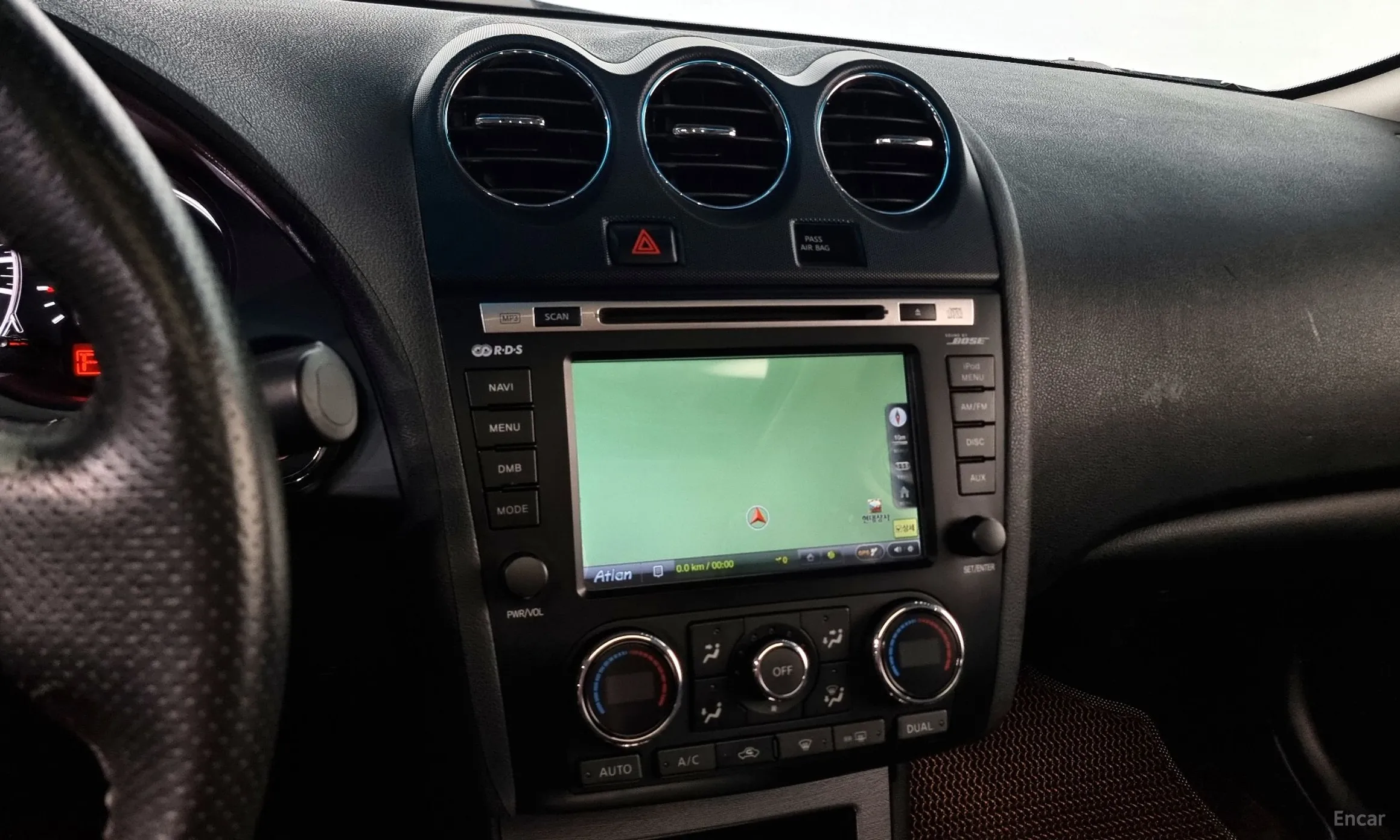 Nissan Altima превью 12