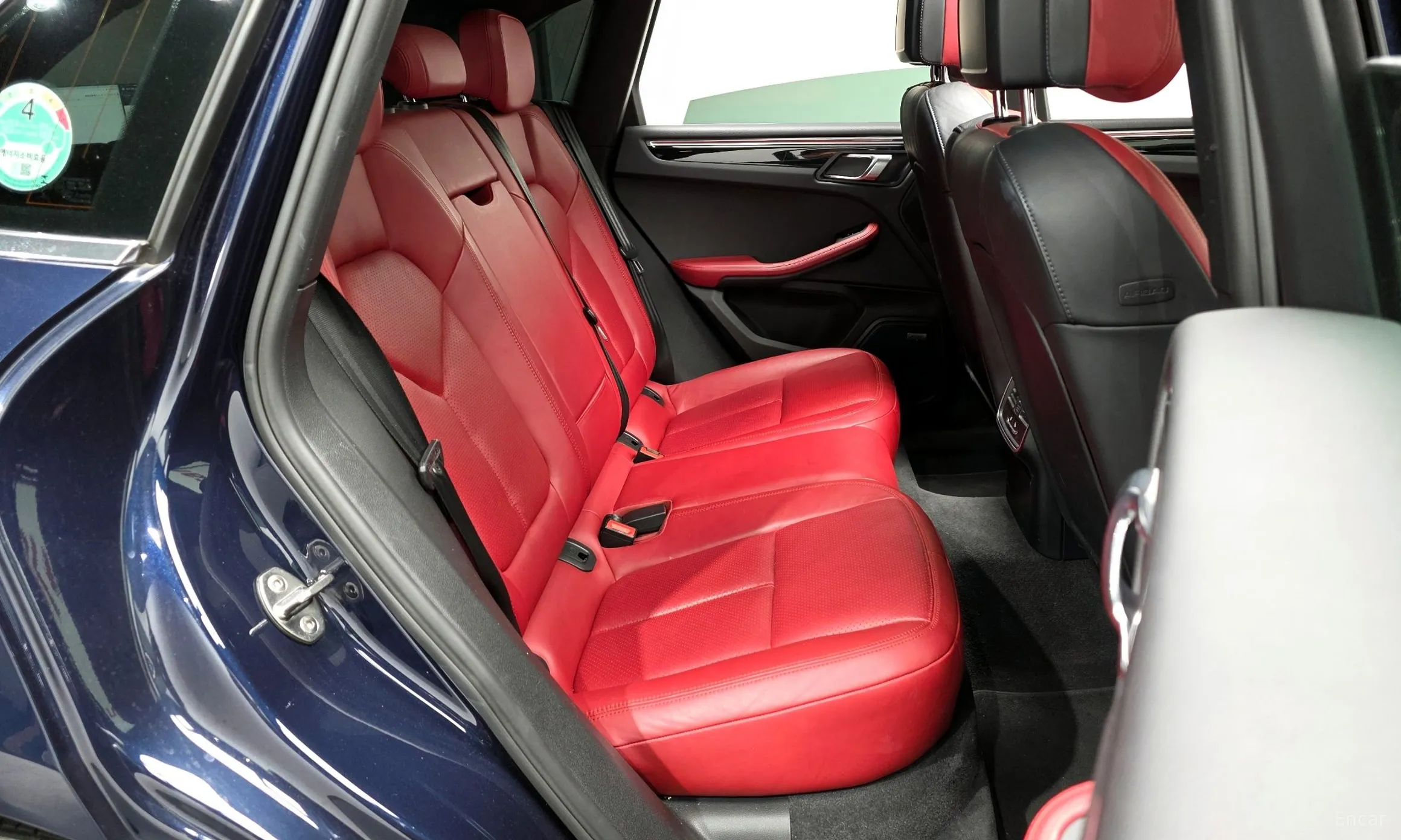 Porsche Macan превью 11