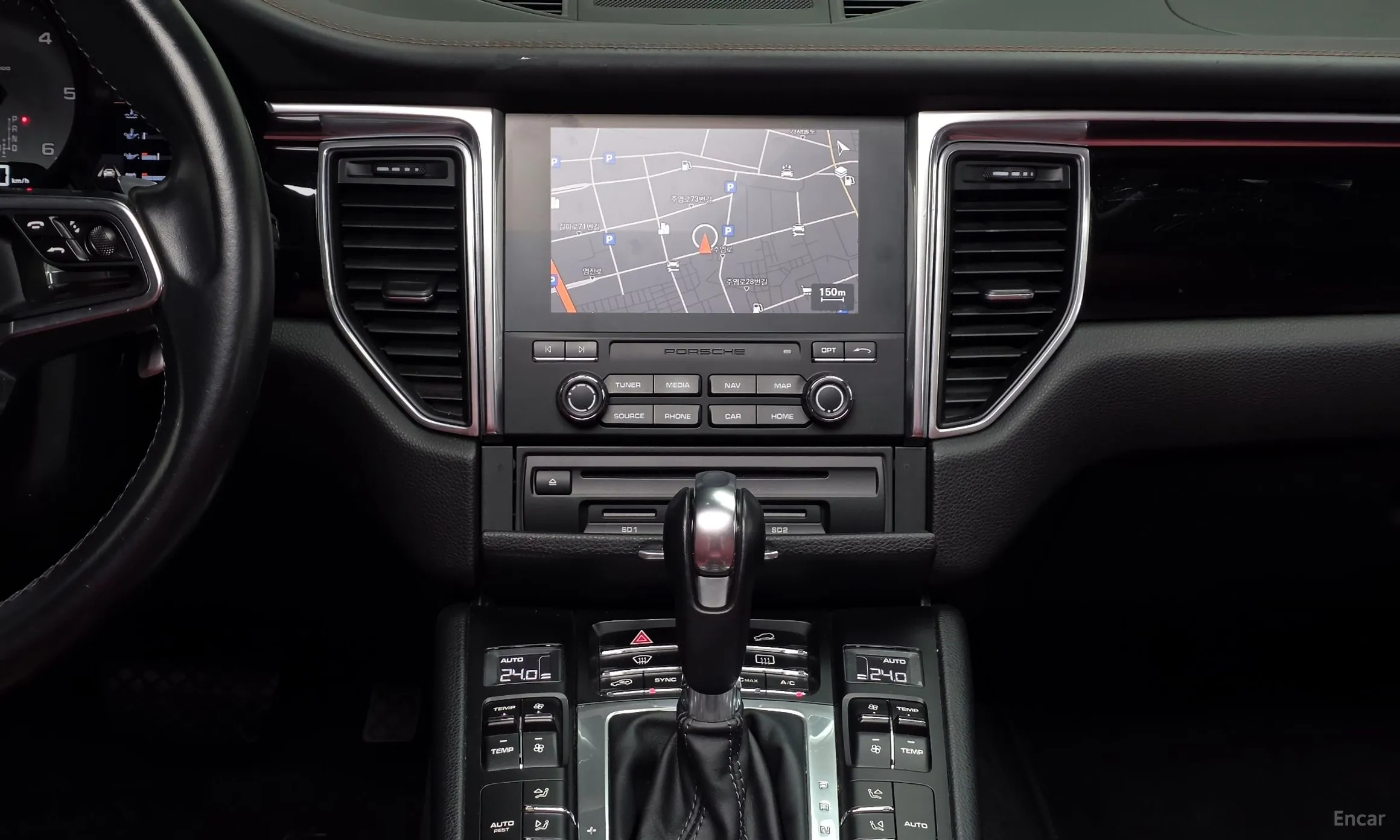 Porsche Macan превью 13