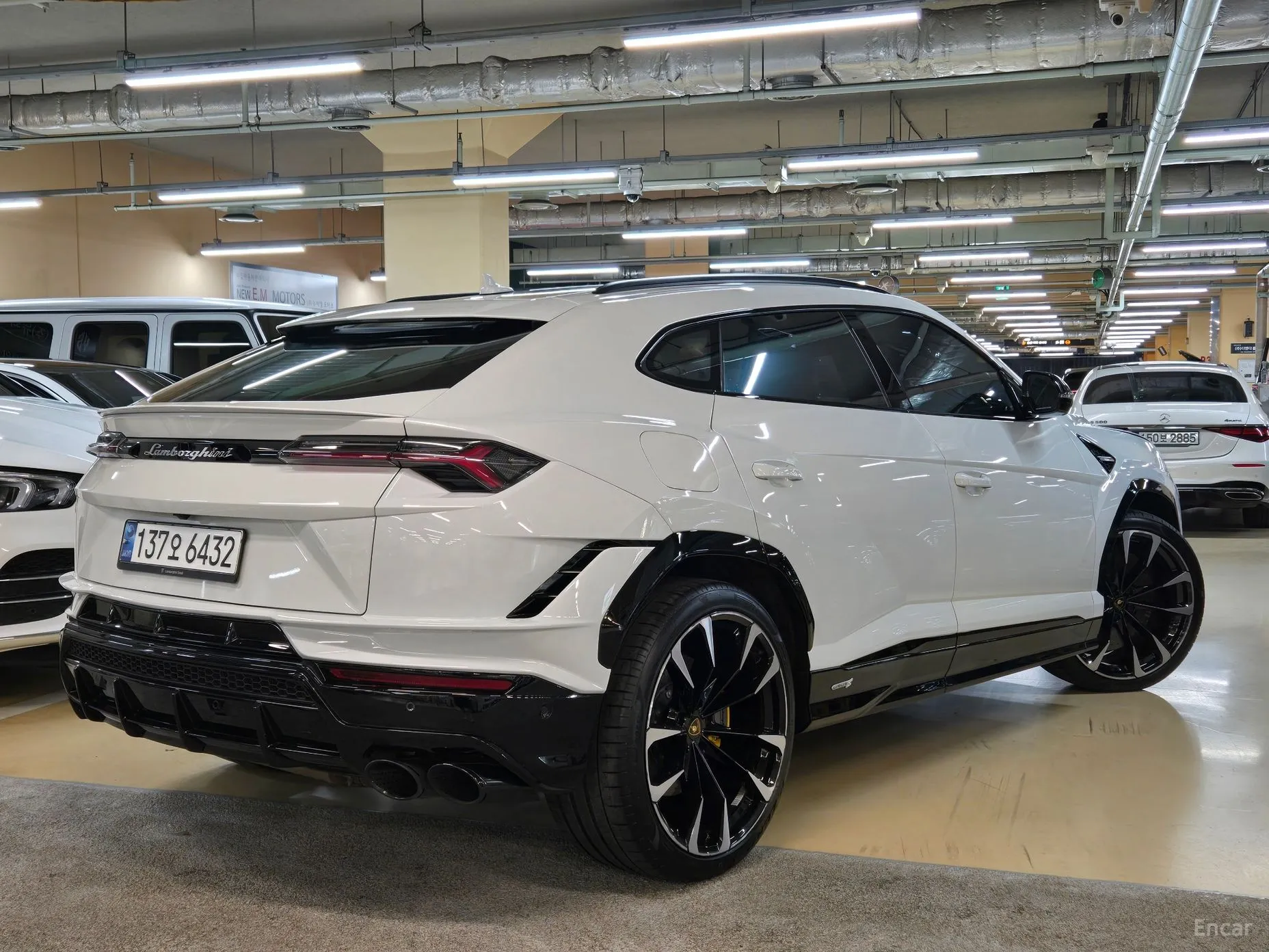 Lamborghini Urus превью 4