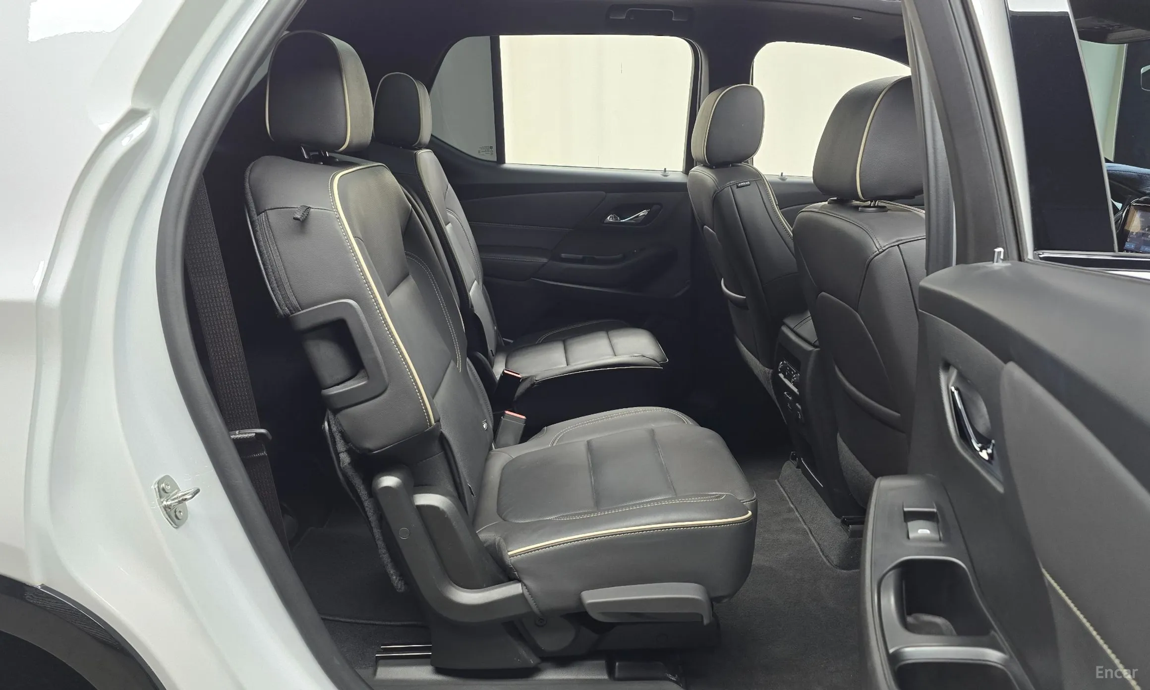 Chevrolet (GM Daewoo) Traverse превью 12
