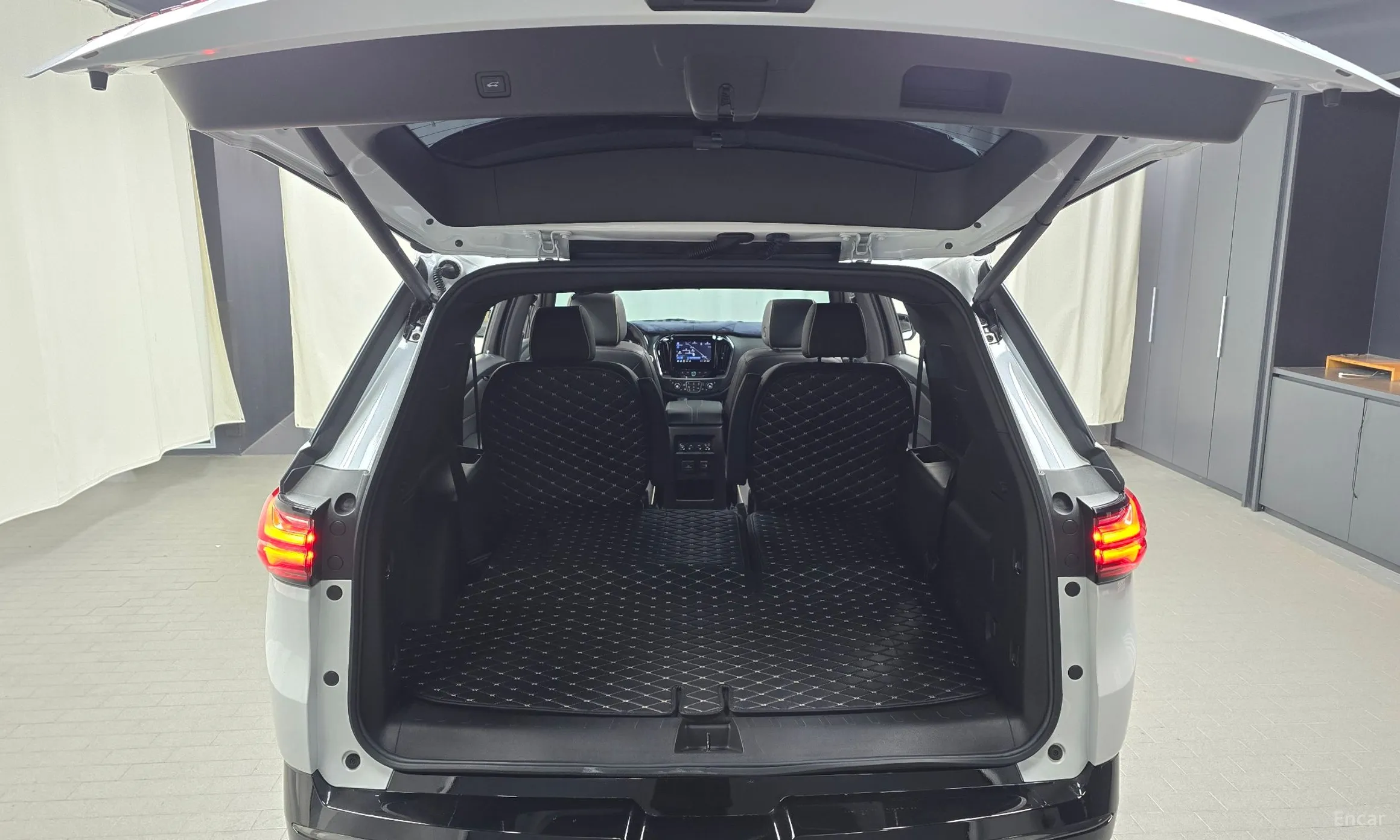 Chevrolet (GM Daewoo) Traverse превью 20