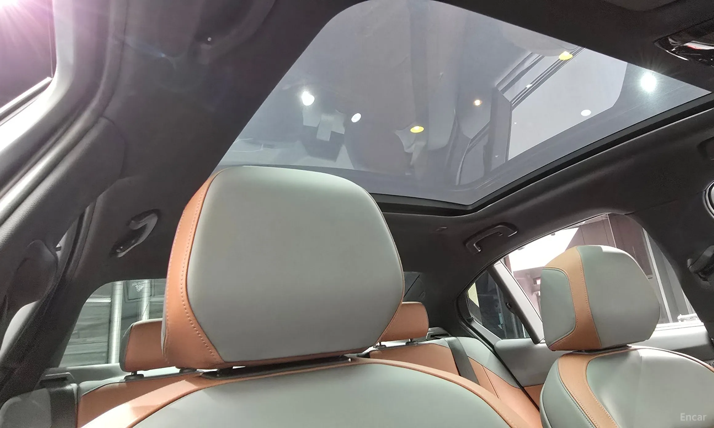BMW 5 Series (G60) превью 19