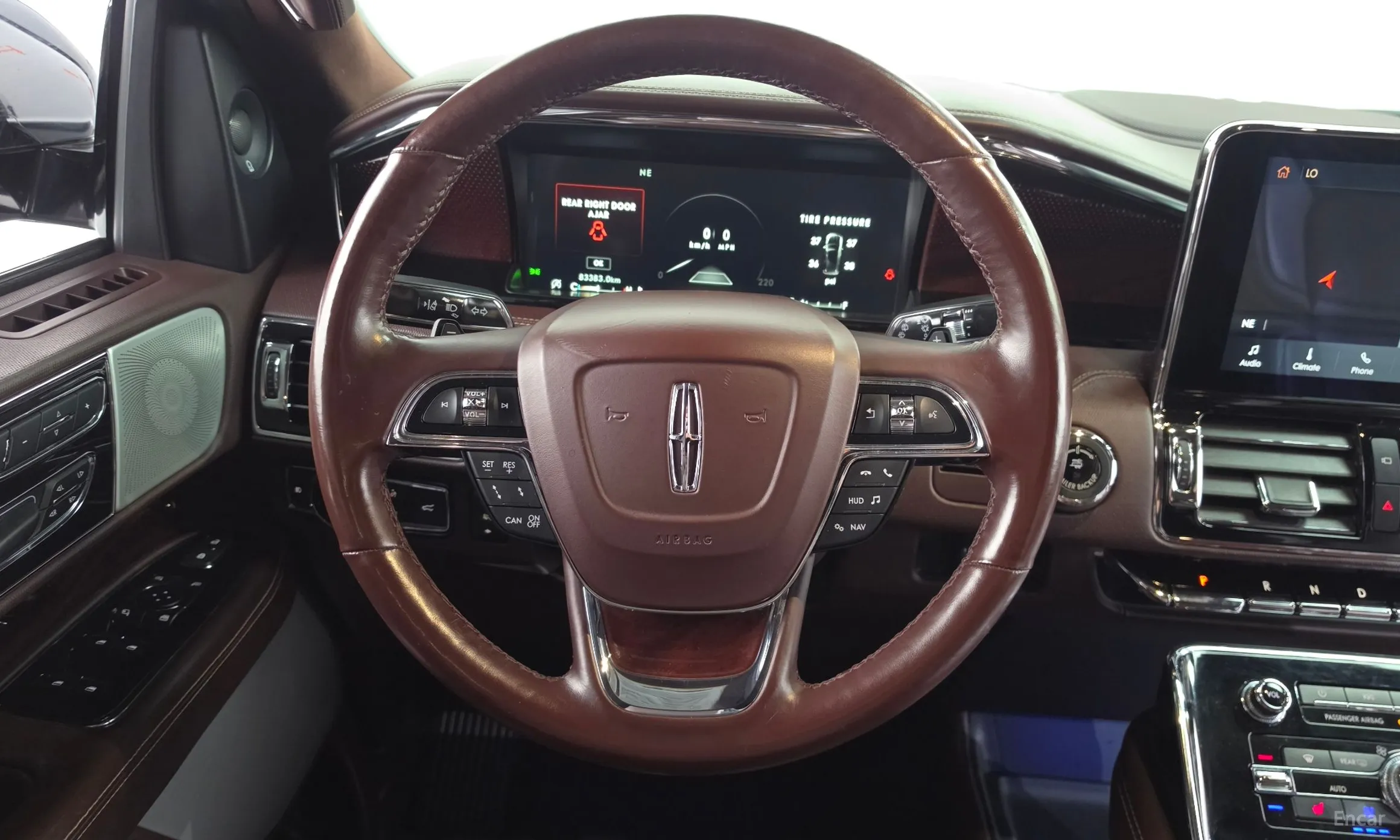 Lincoln Navigator 4th generation превью 14
