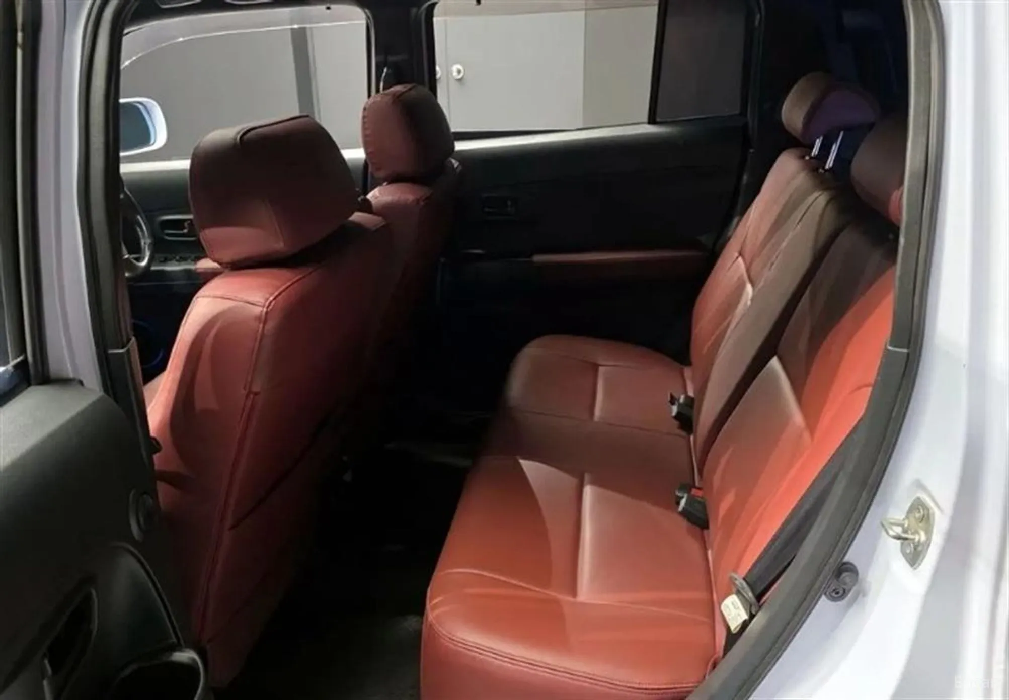 Toyota Bb превью 11