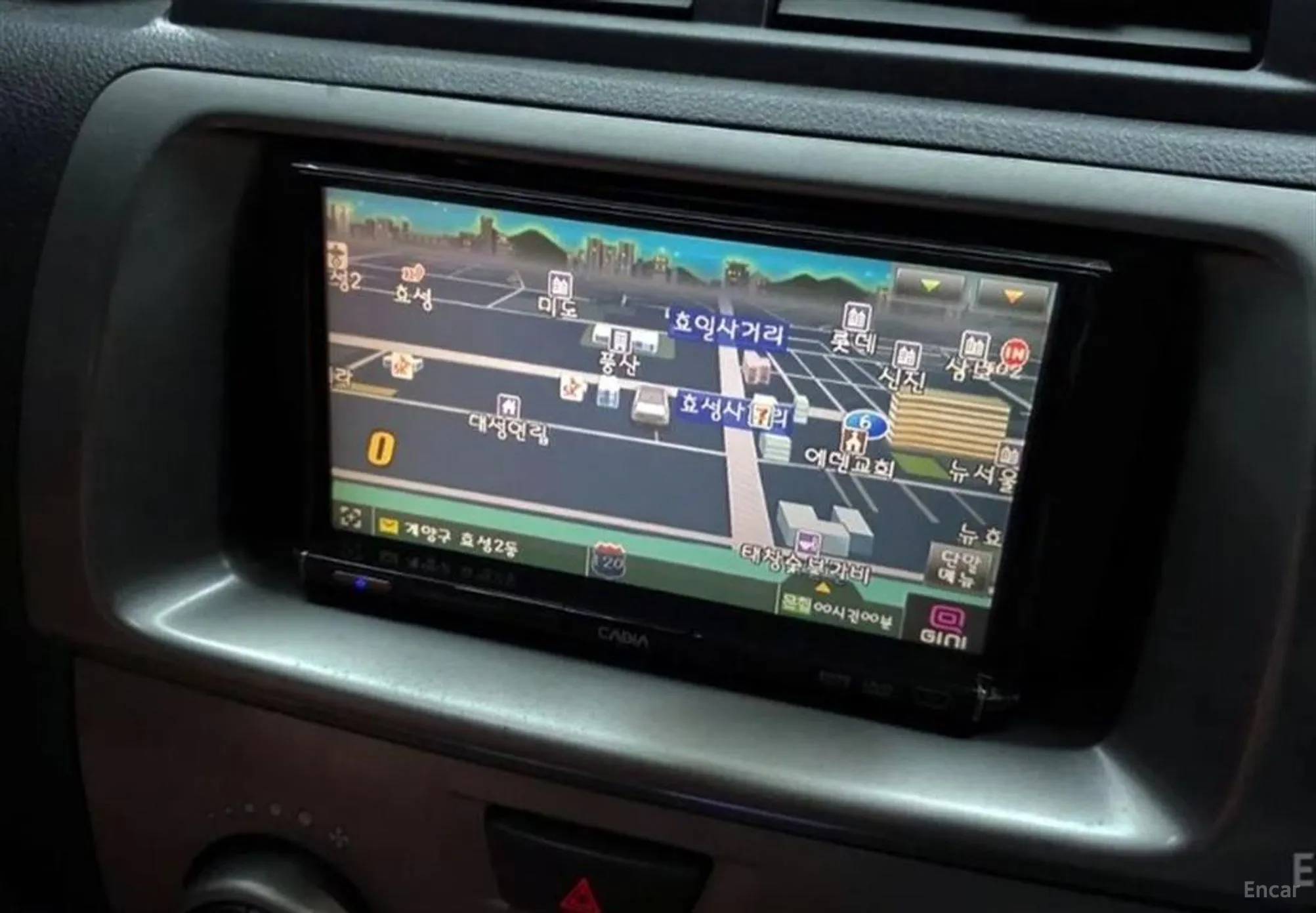 Toyota Bb превью 14
