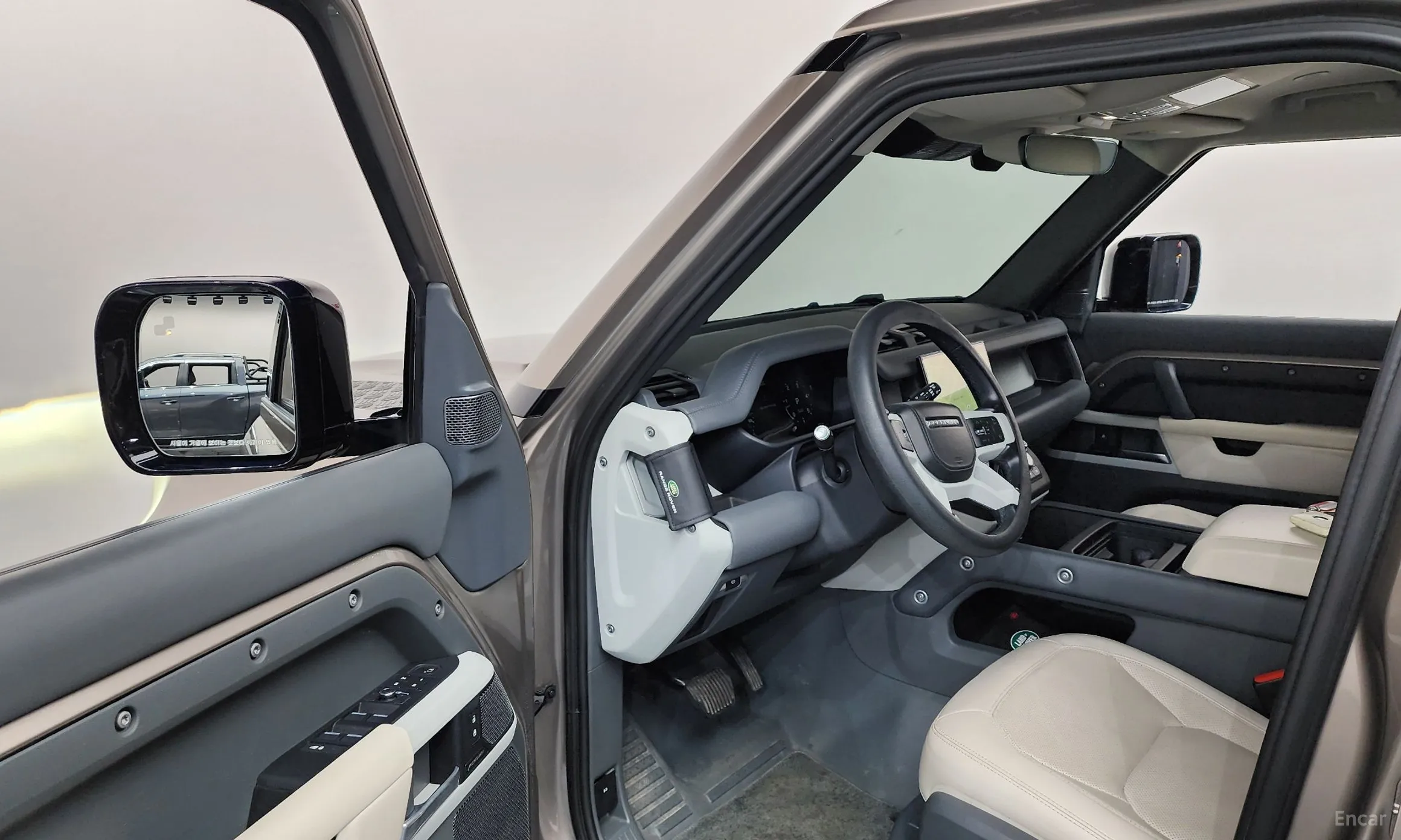 Land Rover Defender (L663) превью 10
