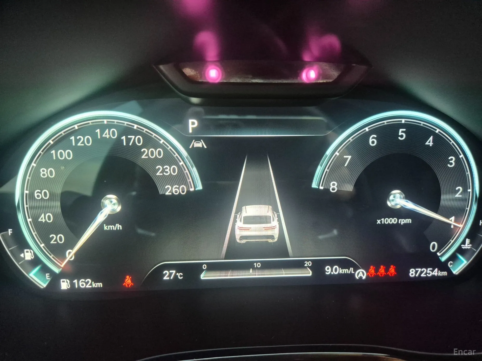 Genesis GV70 превью 12