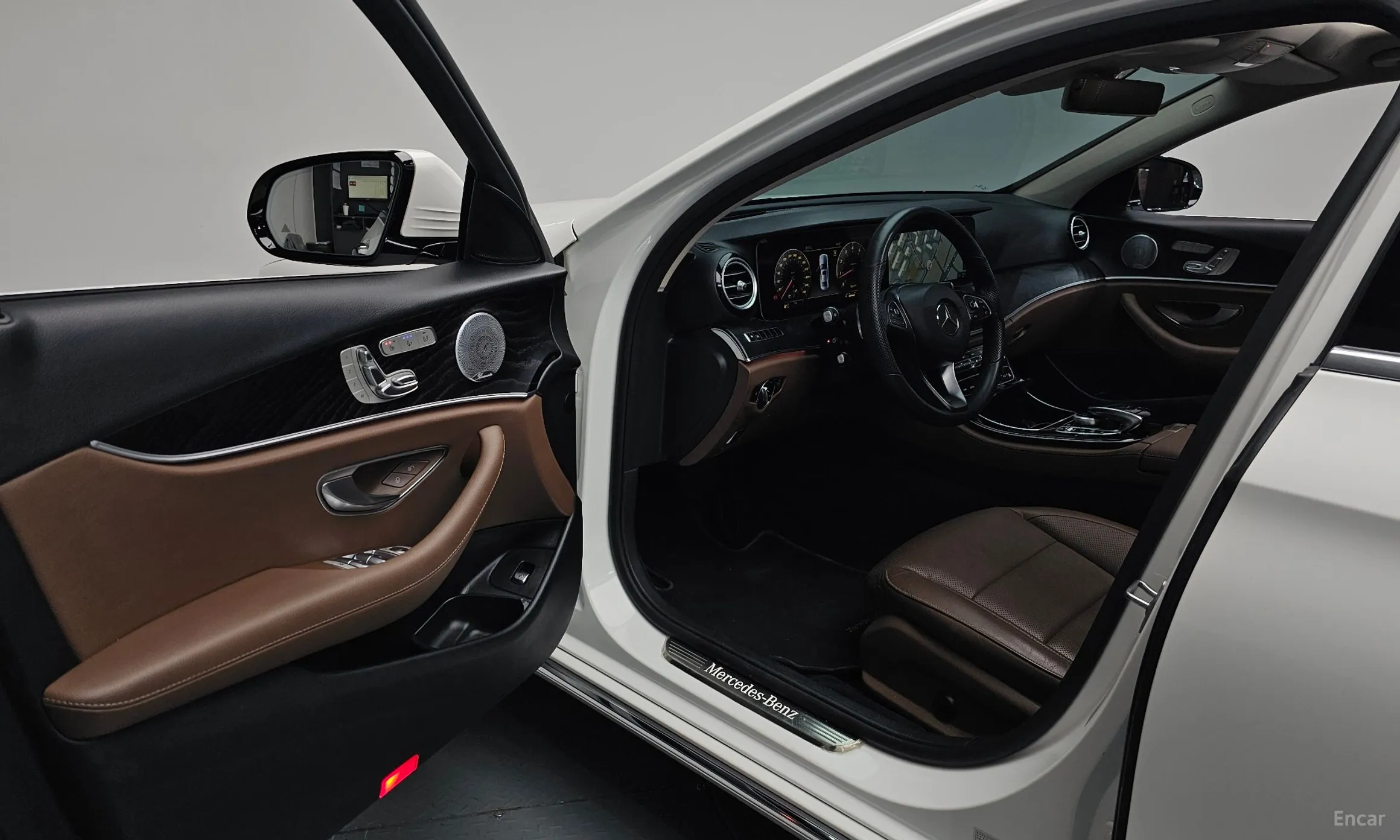 Mercedes Benz E-Class W213 превью 10