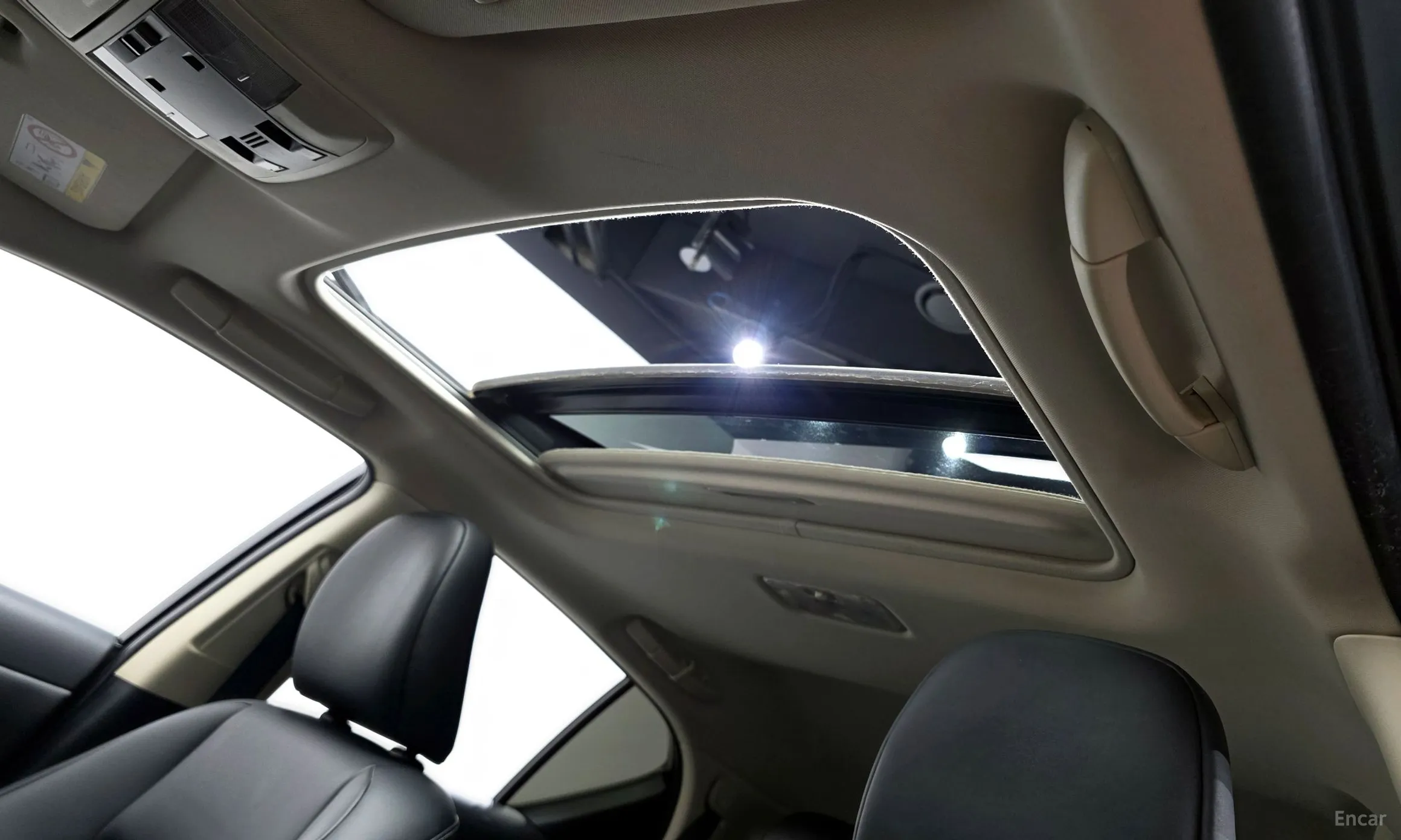 Lexus CT200h превью 19