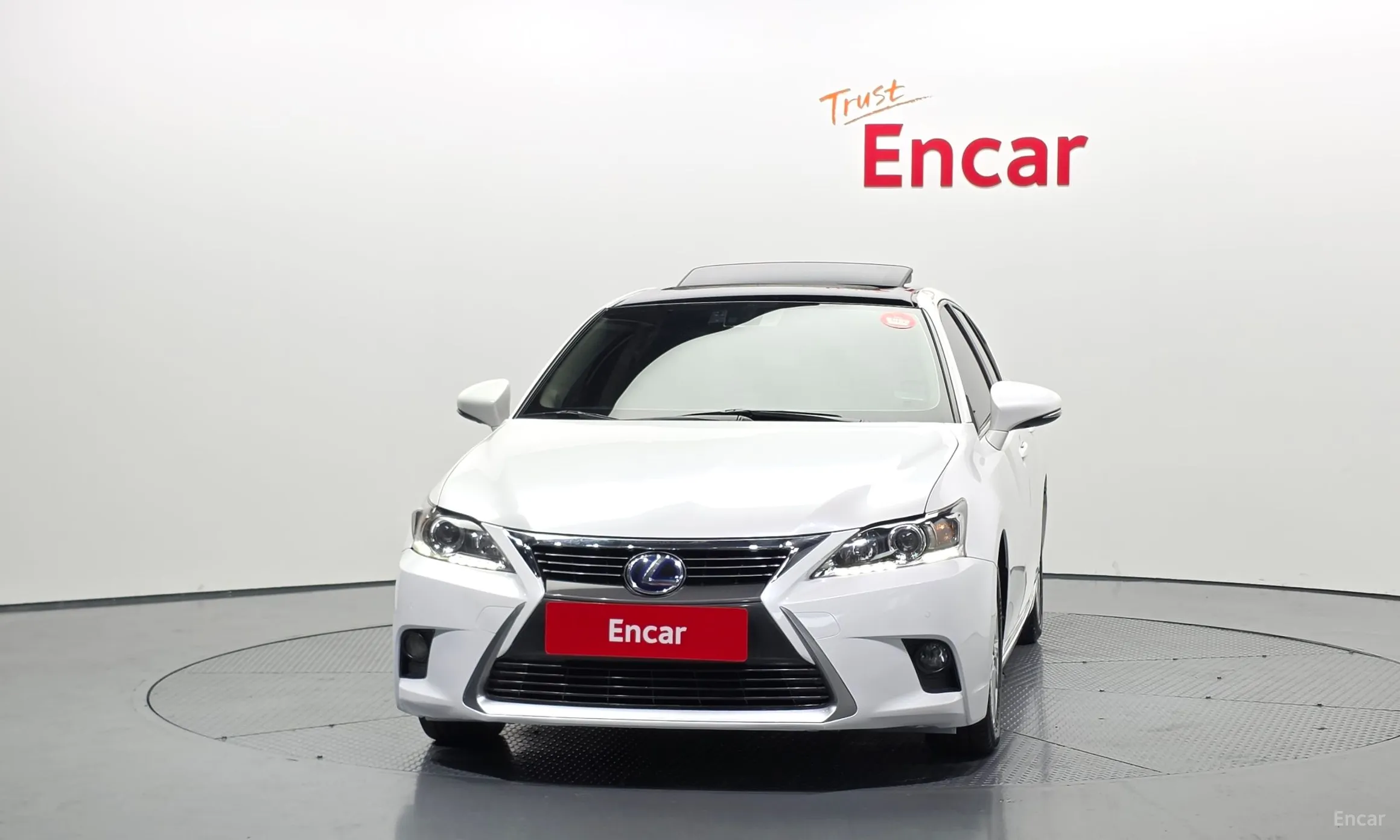 Lexus CT200h превью 3