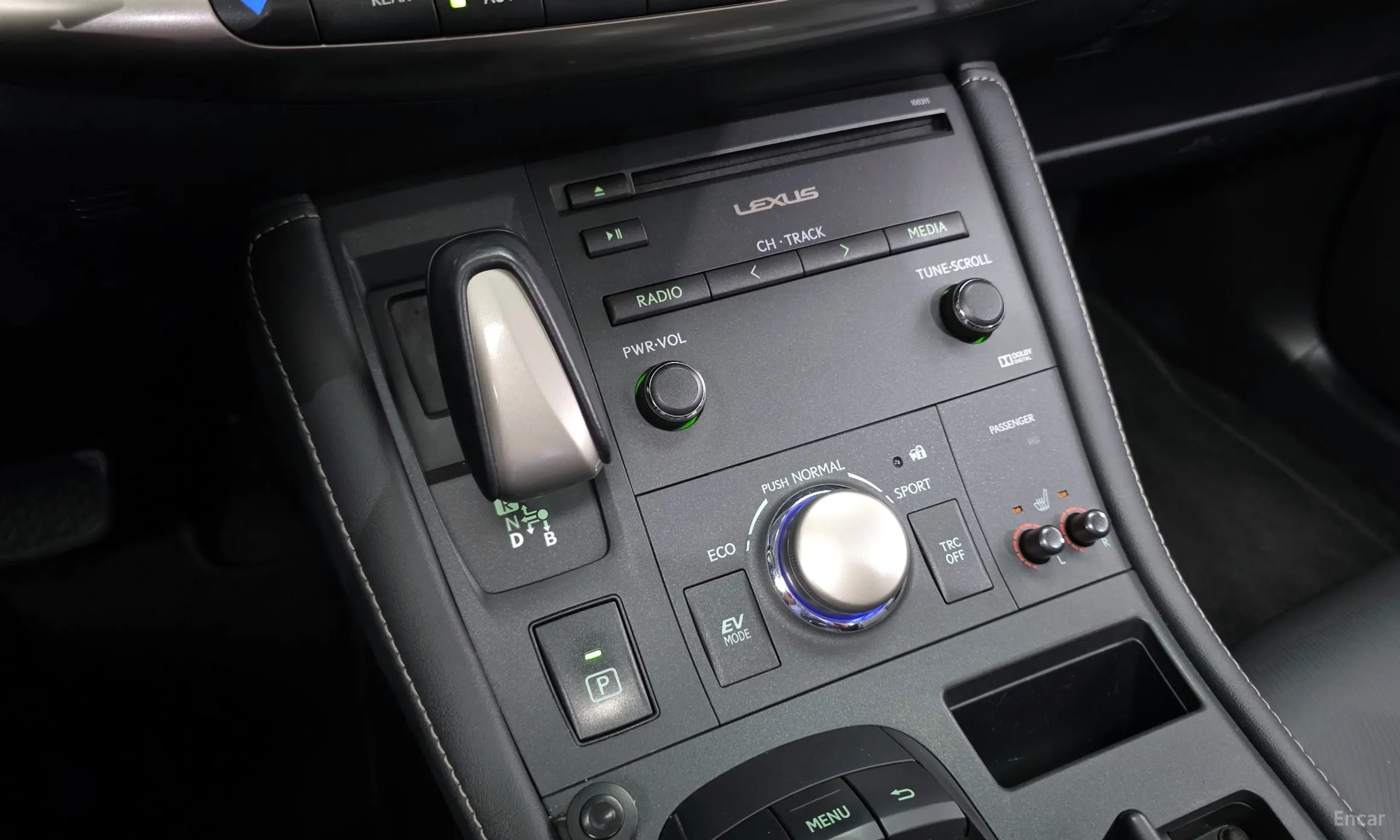 Lexus CT200h превью 9