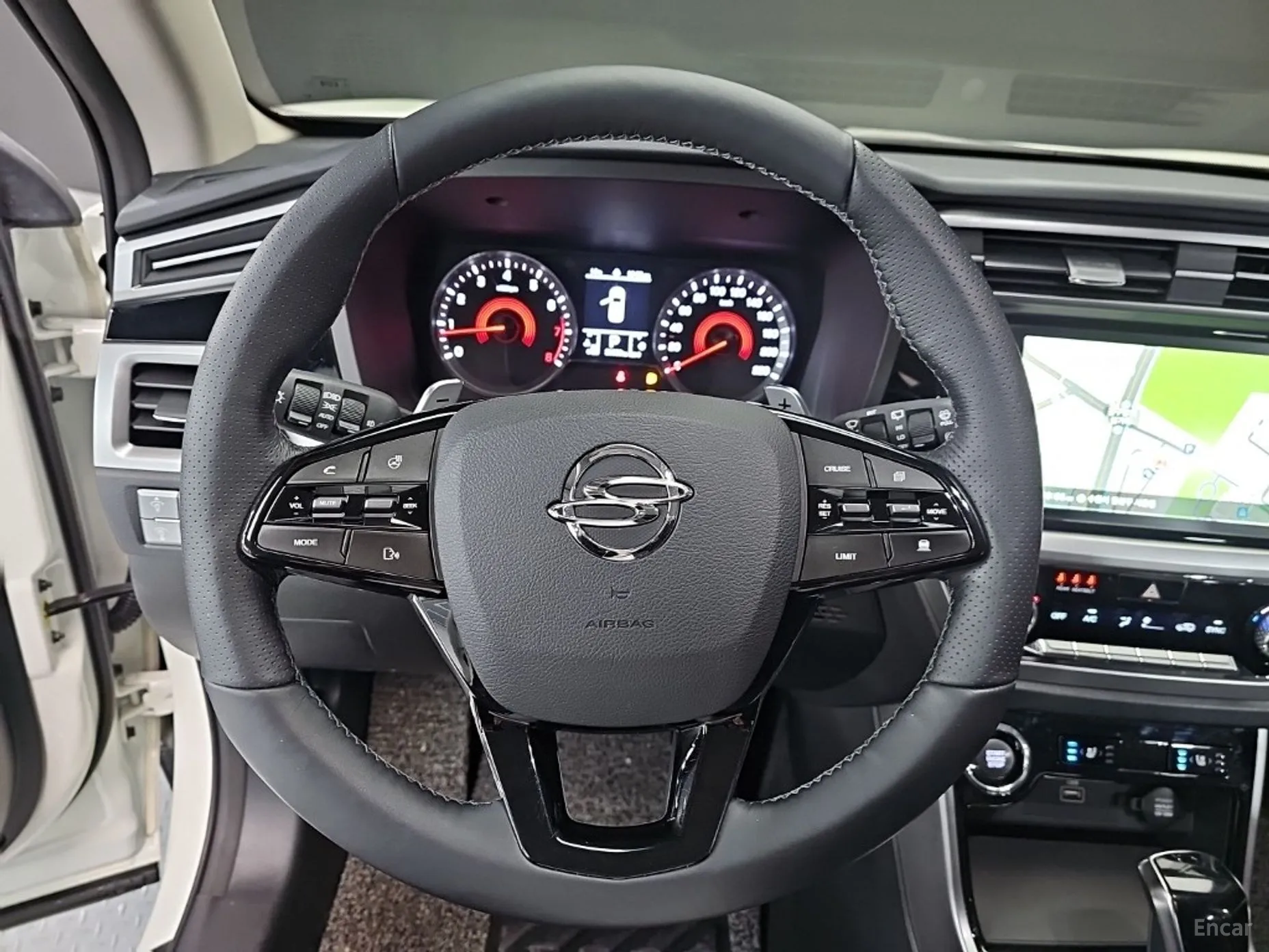 KG Mobility (SsangYong) Beautiful Korando превью 11