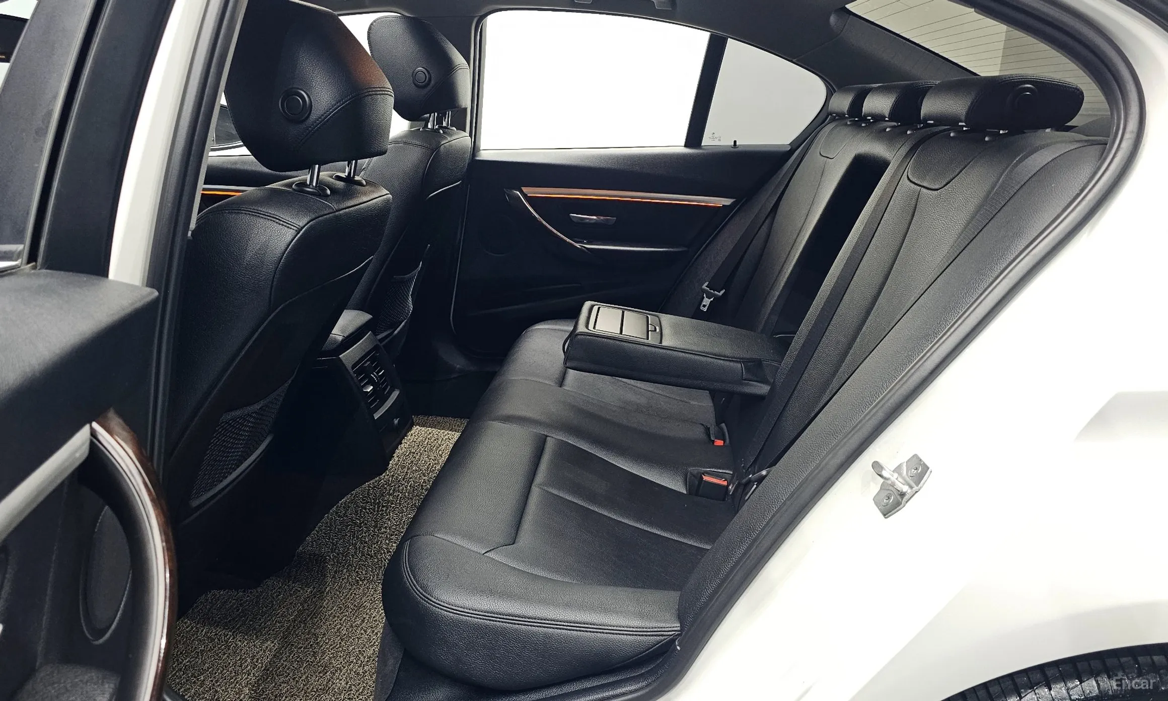 BMW 3 Series (F30) превью 11