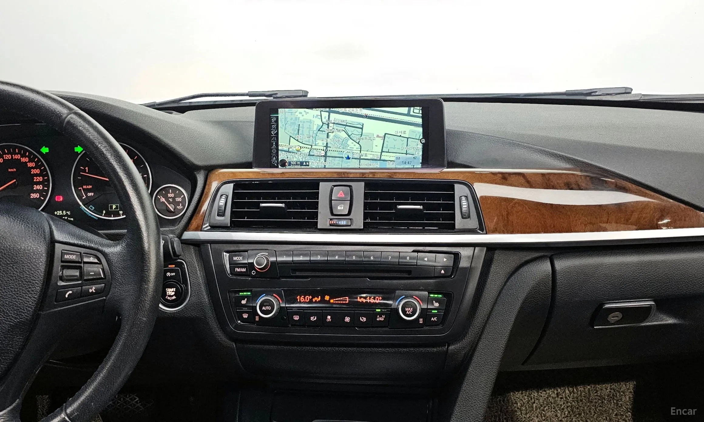 BMW 3 Series (F30) превью 14